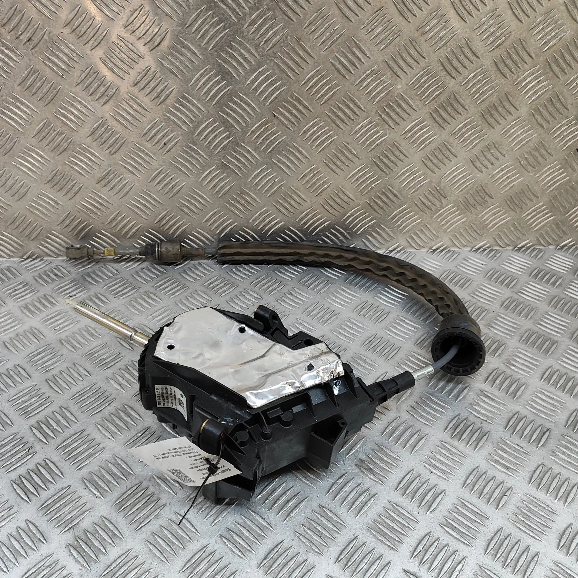 Porsche Cayenne Gear Shifting Mechanism Gear Shifting Mechanism — PORSCHE CAYENNE (92A)...
