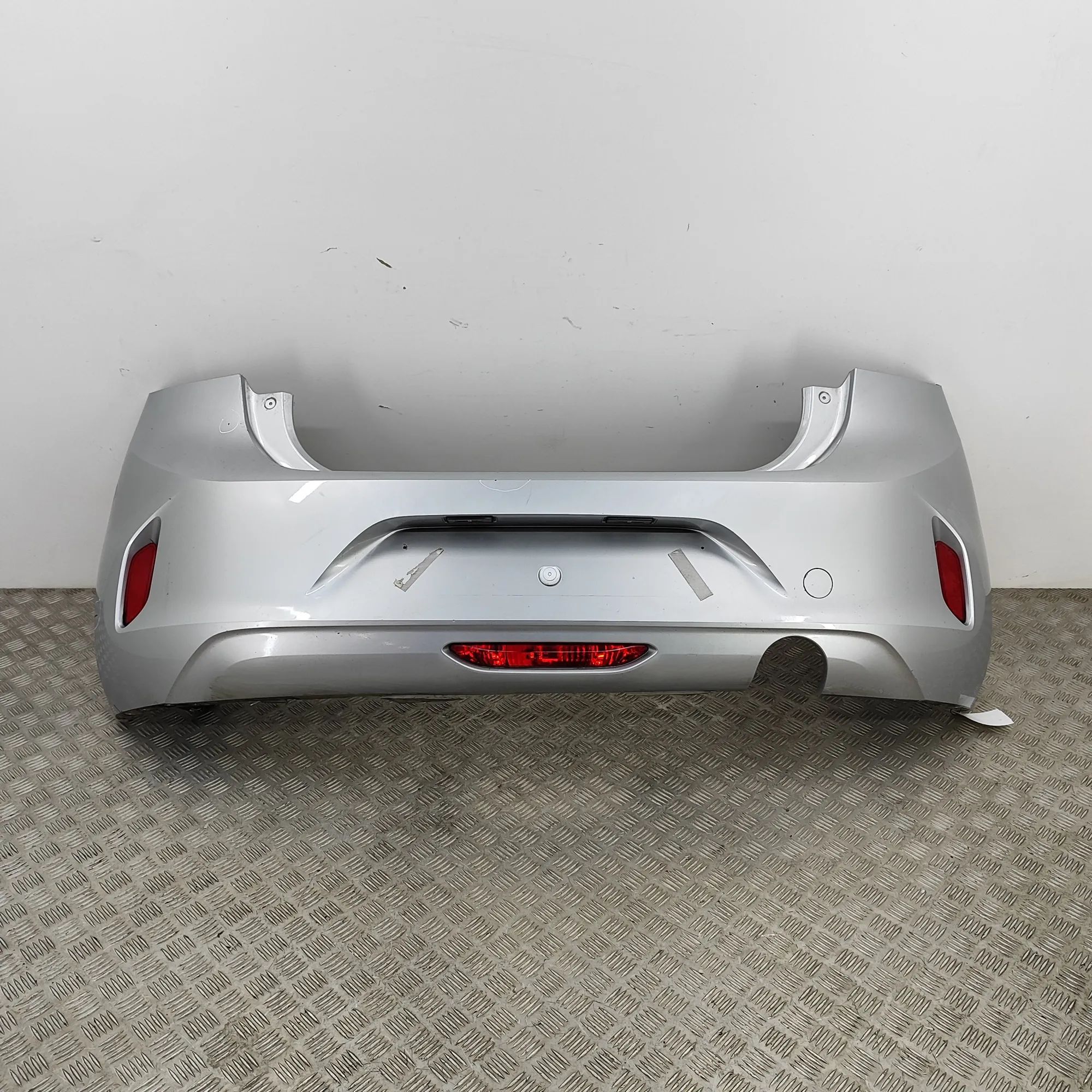 Opel Corsa (F) Bumper rear Bumper rear — OPEL CORSA (F) (2019-...) — 98297...
