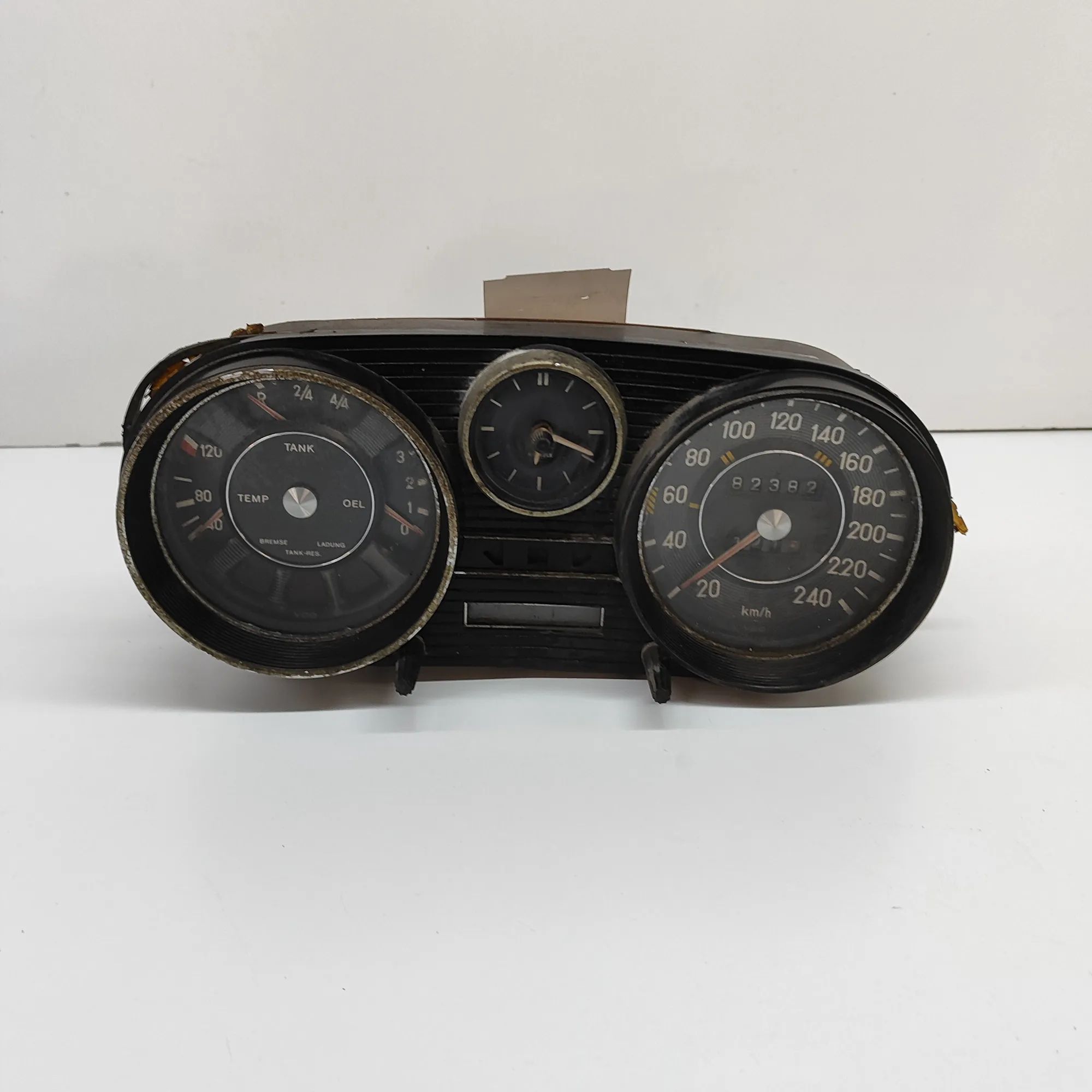 Mercedes-Benz 200 - 280 (W114, W115) Instrument Cluster Speedometer Instrument Cluster Speedometer — MERCEDES BENZ ...