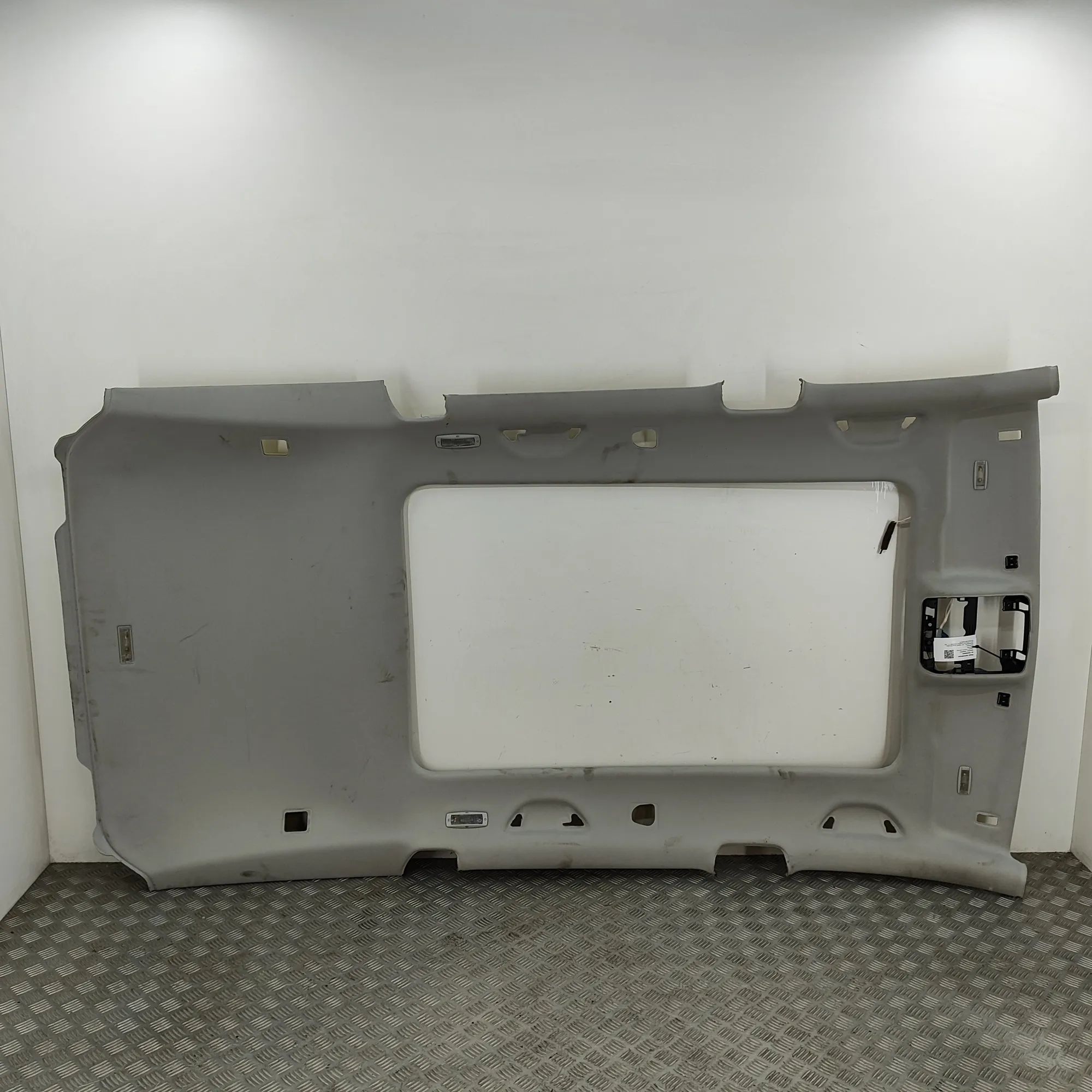 Volkswagen Passat (B7) Roof Headliner Roof Headliner — VW PASSAT (Variant B7 365) (20...