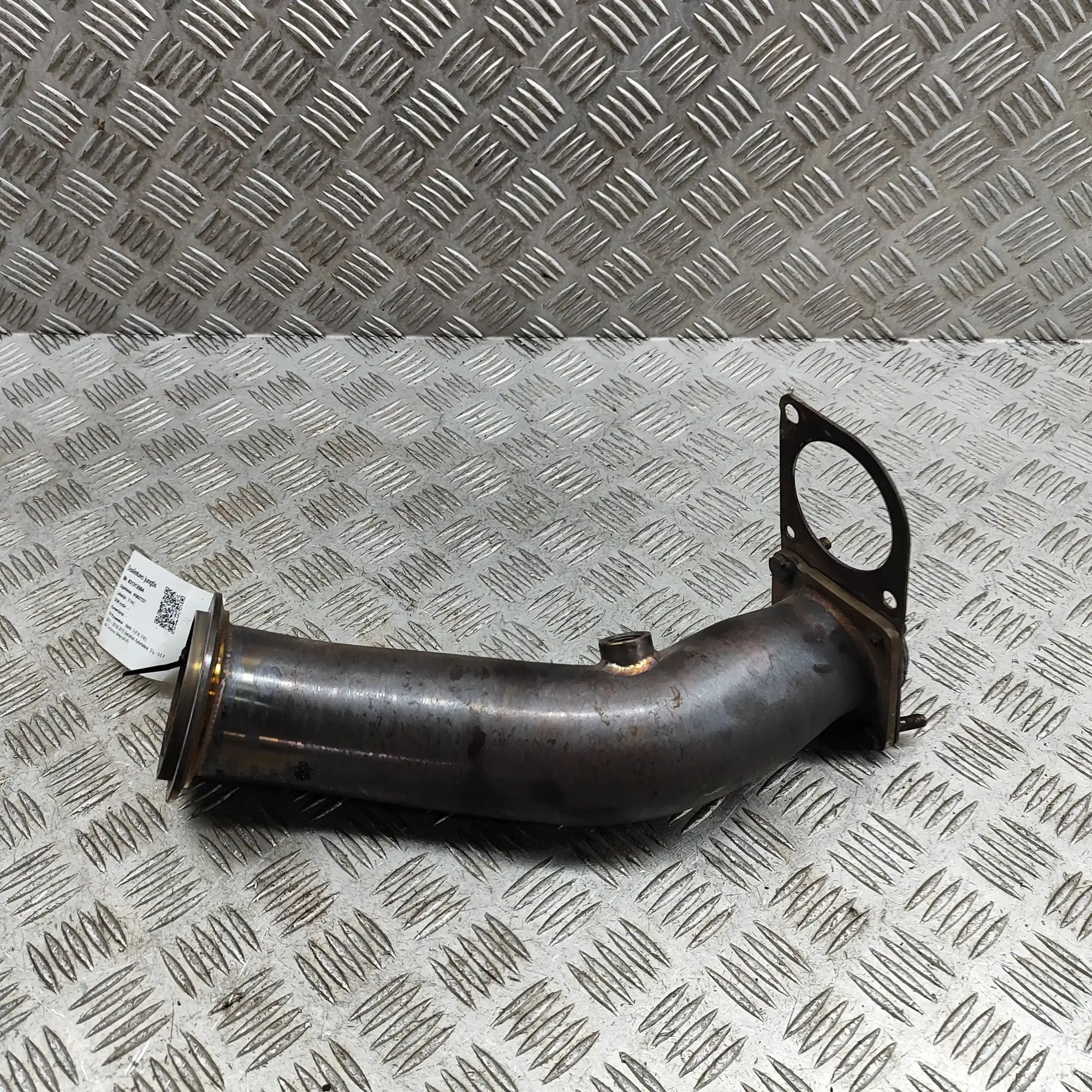BMW 3 (F30 / F31) Exhaust silencer connecting clamp Exhaust silencer connecting clamp — BMW 3 SERIE...