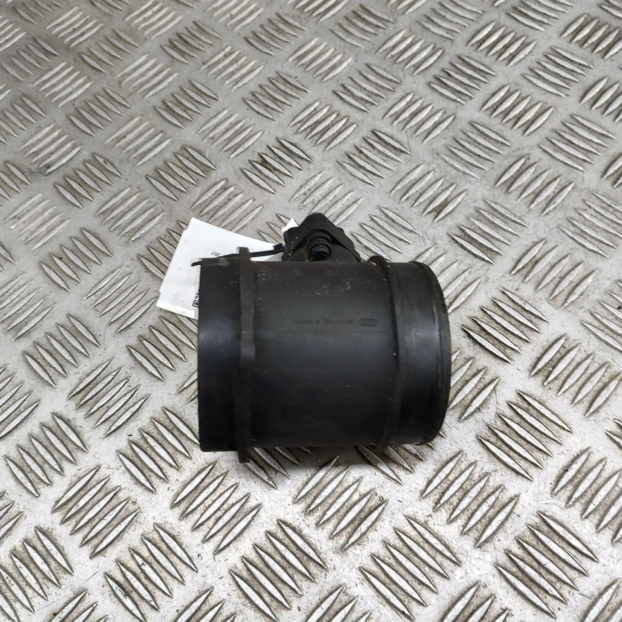 Mass airflow sensor (MAF) Brand/Model: FERRARI 575
Year: 2003
Engine: 5.5...