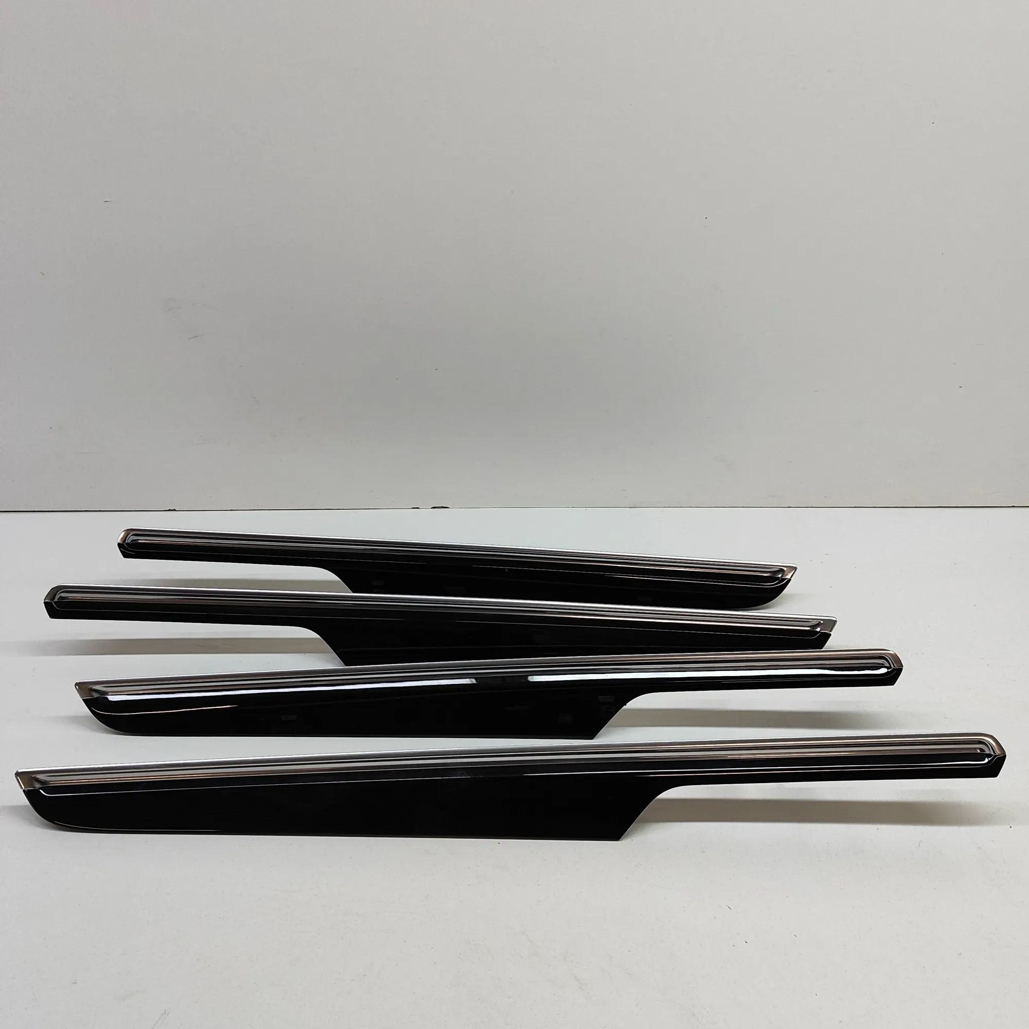 Porsche Macan Interior Trim Strips Kit Interior Trim Strips Kit — PORSCHE MACAN (95B) ...