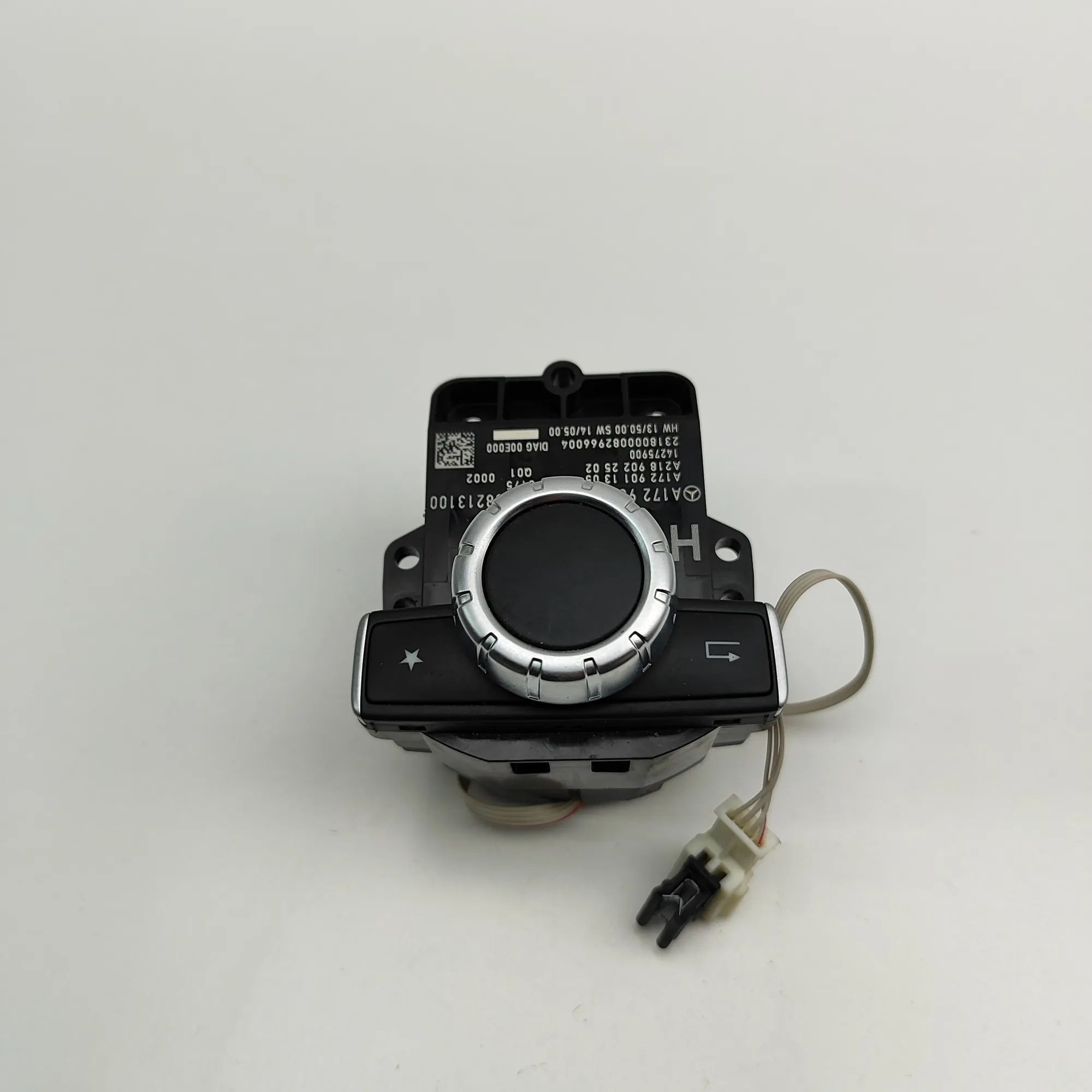 Mercedes-Benz C (W205) Navigation Control Knob Navigation control knob — MERCEDES BENZ SLC (R1...