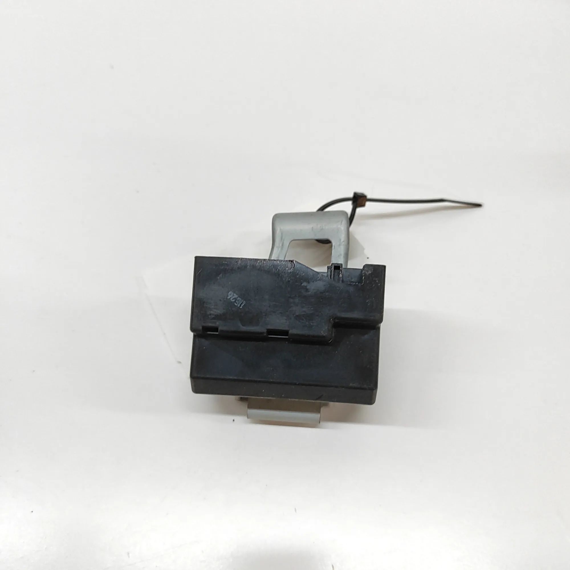 Lexus RX Power Distribution Unit Power distribution unit — LEXUS RX (_LA1_, _LH1...