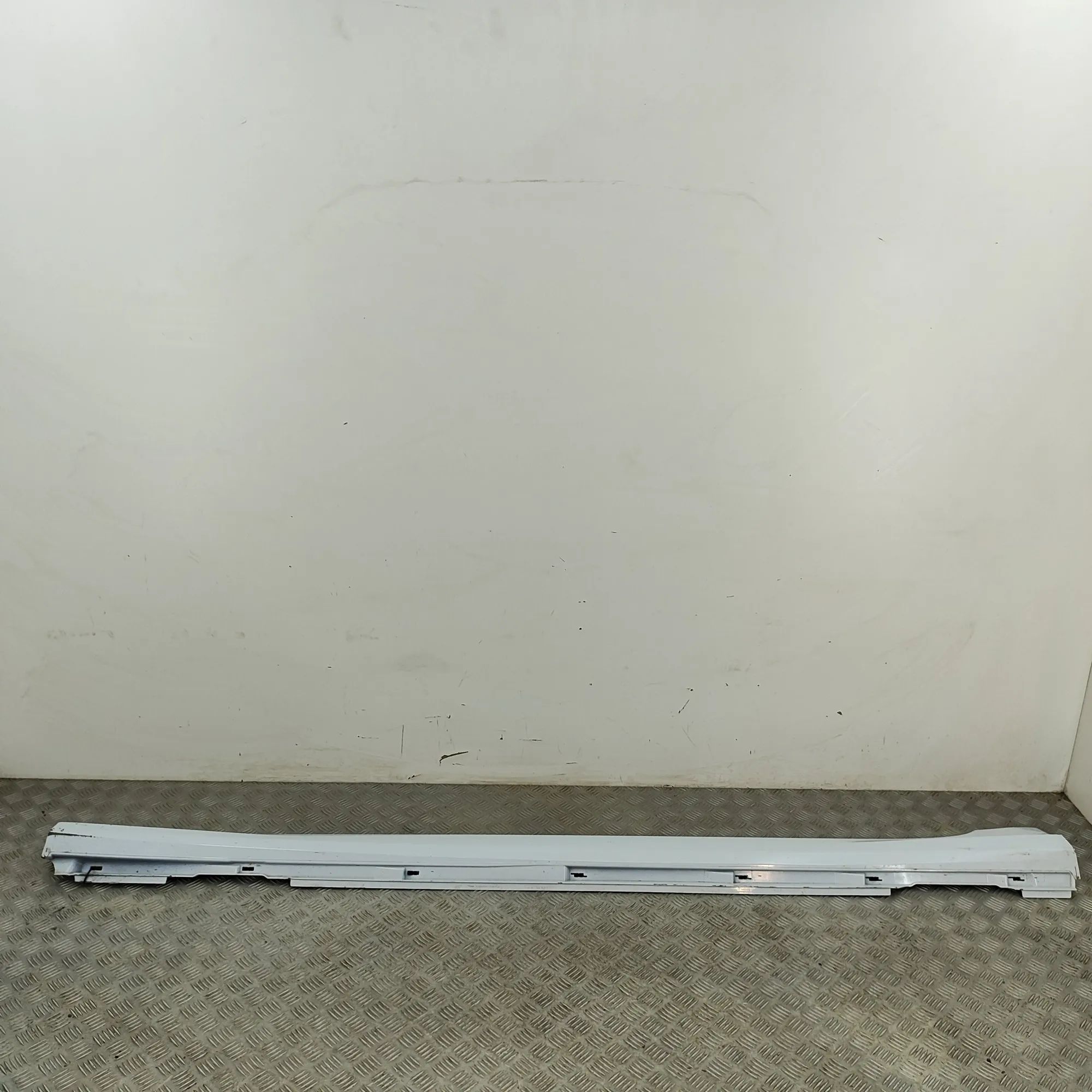 Audi A6 (C8) Left Side Plastic Sideskirt Cover Left Side Plastic Sideskirt Cover — AUDI A6 (C8...