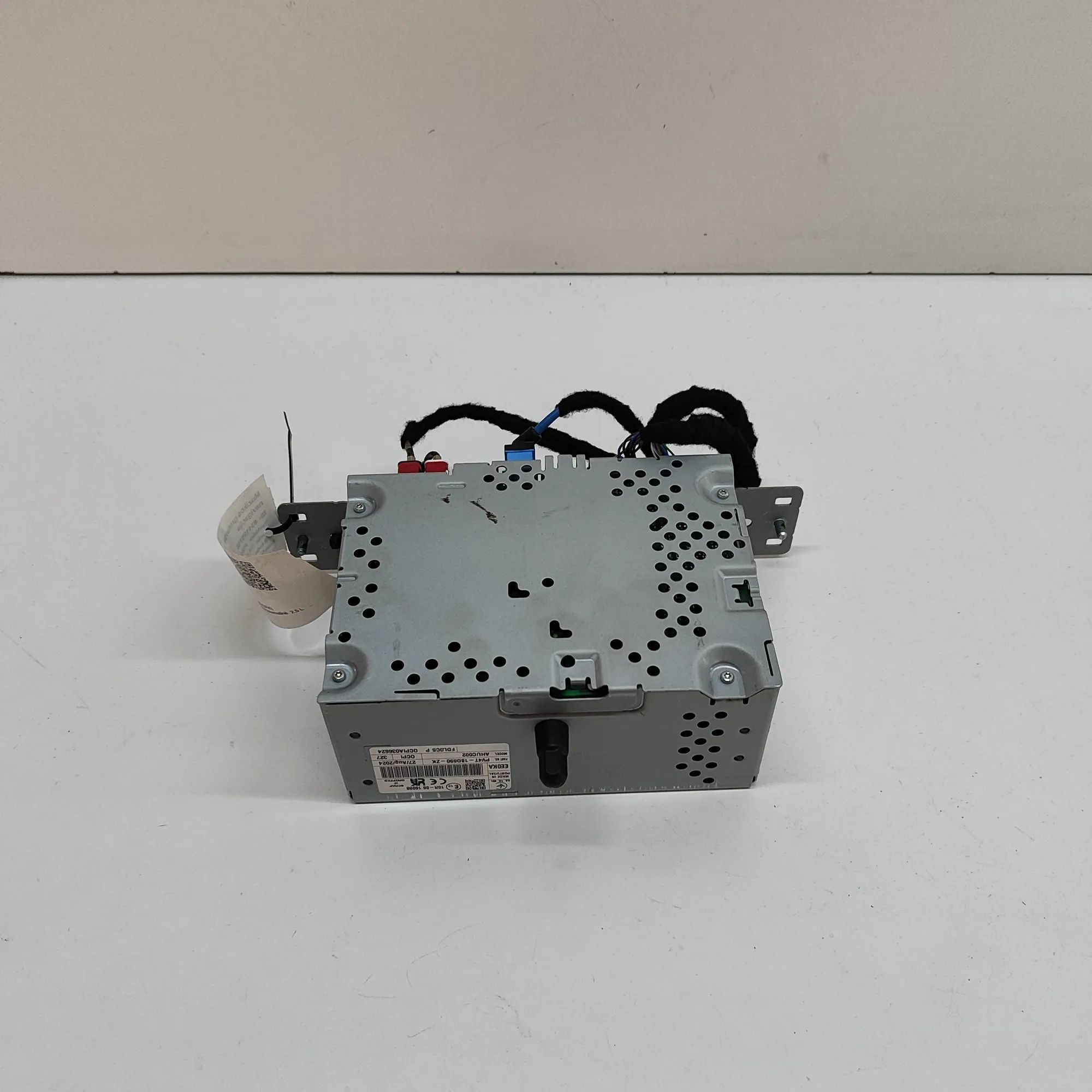 Ford Kuga Radio / CD / navigation head unit Radio / CD / navigation head unit — FORD KUGA (...