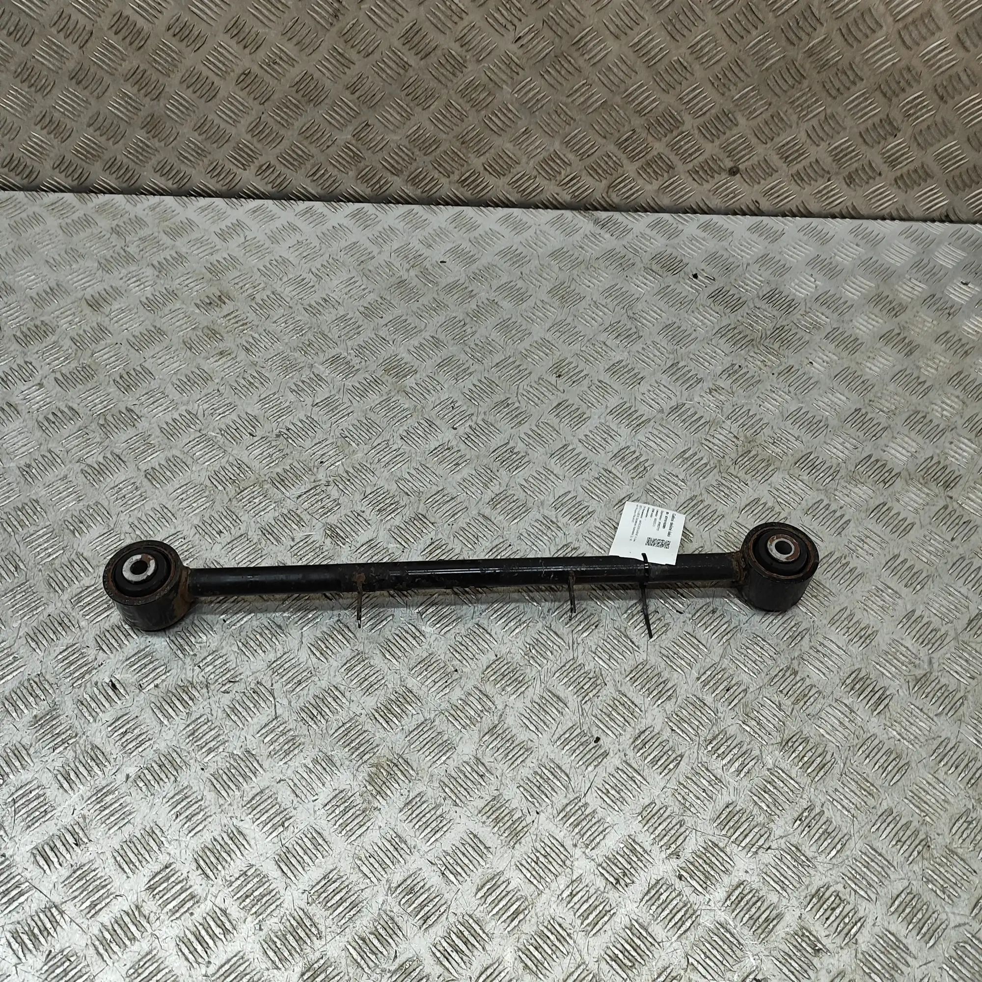 Mercedes-Benz X (470) Control arm — rear right Control arm — rear right — MERCEDES BENZ X (Cla...