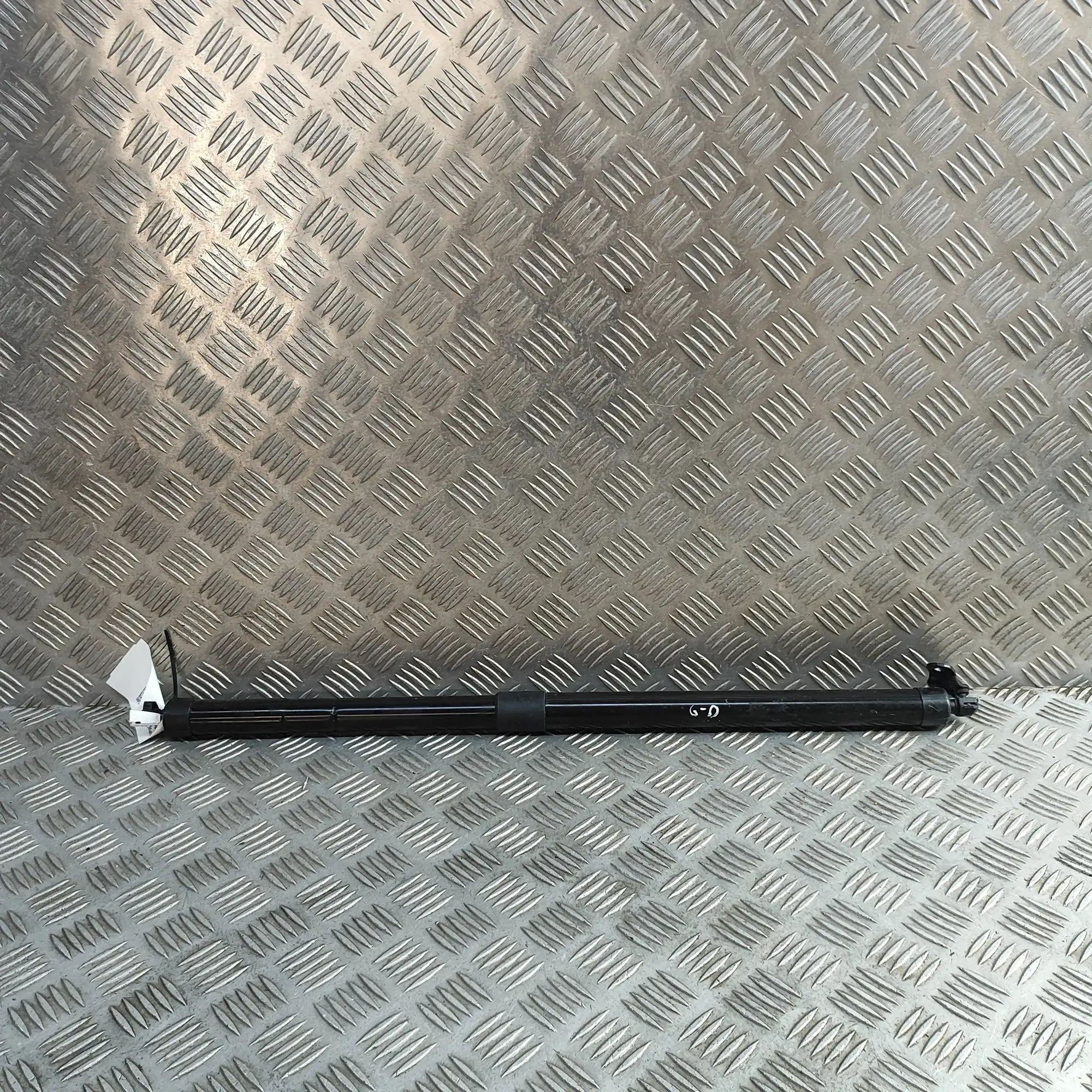 Honda HR-V / e:Ny1 Right Side Tailgate Gas Strut Right Side Tailgate Gas Strut — HONDA E:NY1 (20...