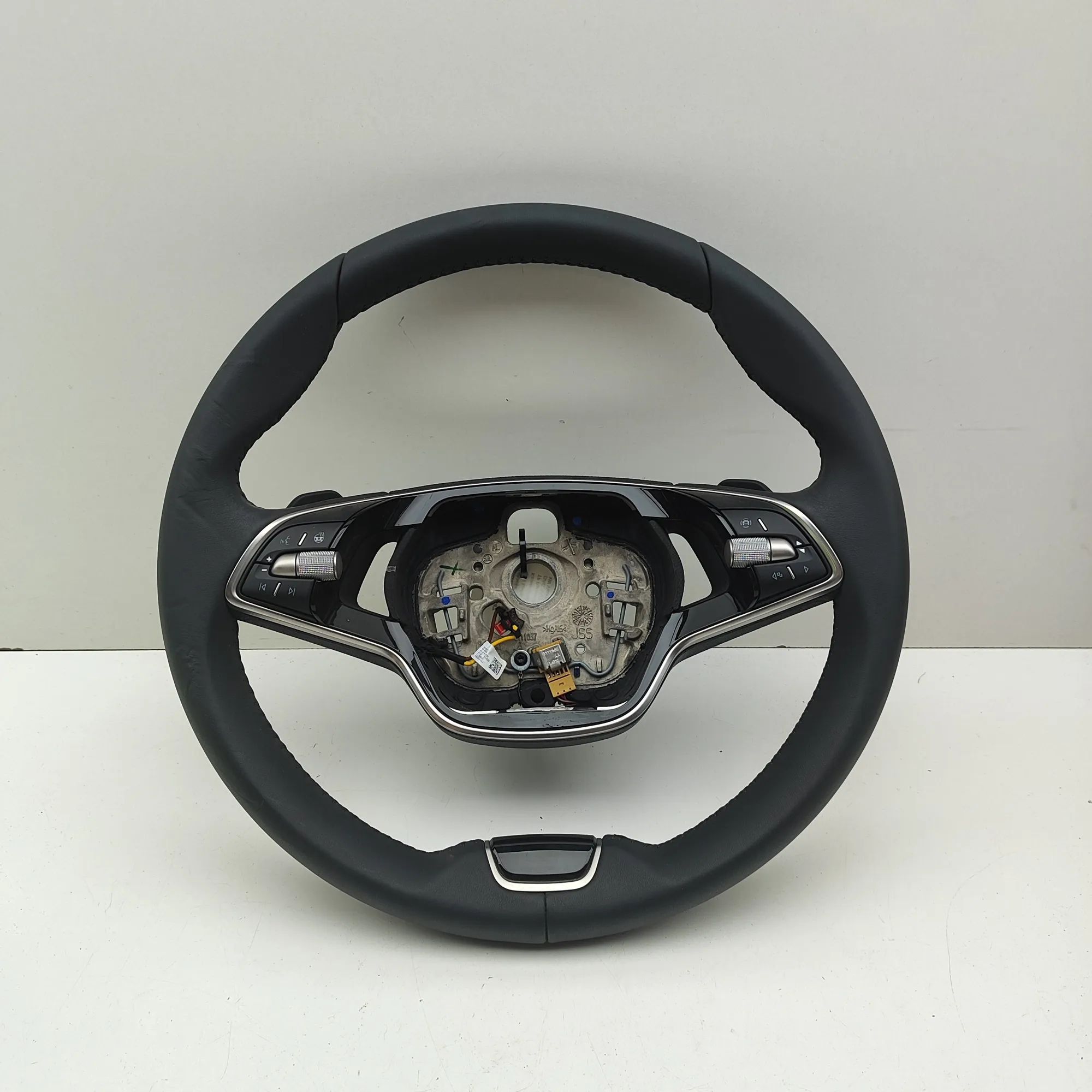 Skoda Enyaq steering wheel Steering Wheel — SKODA ENYAQ (iV SUV 5AC, 5AZ) ...