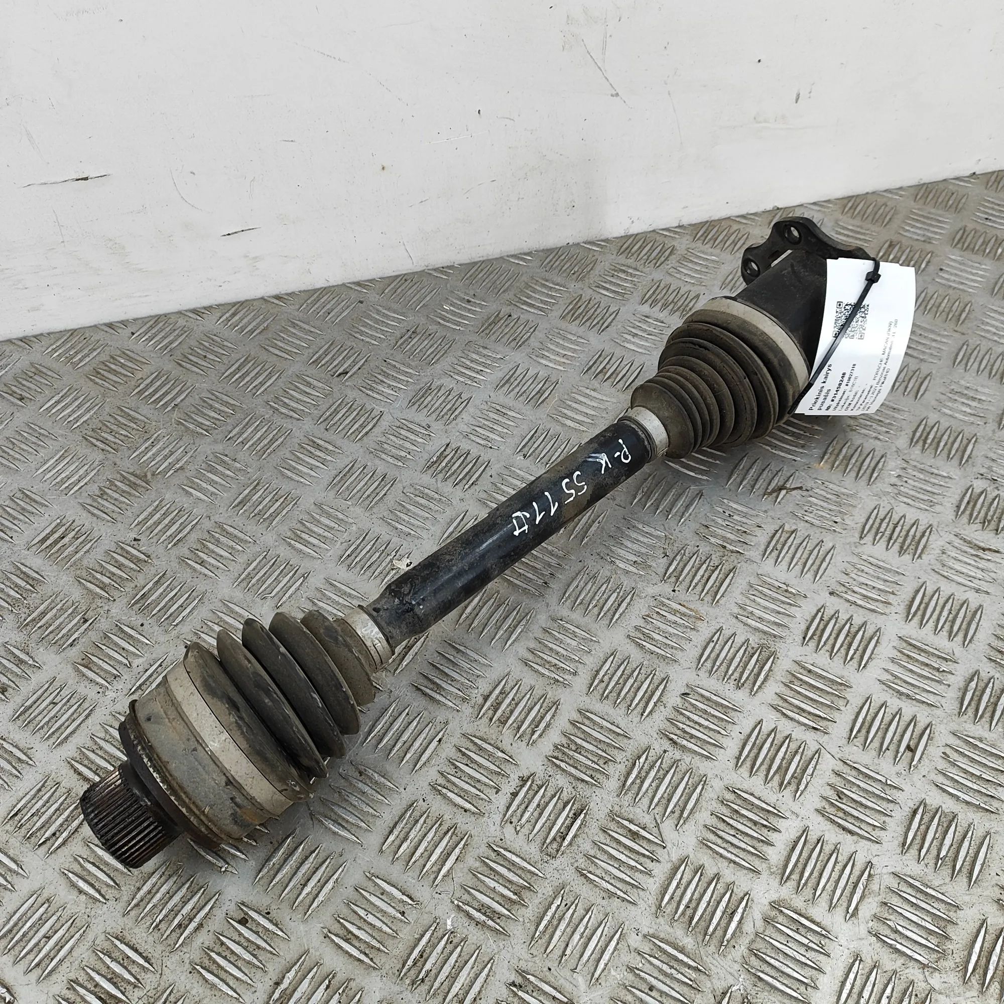 Porsche Macan Front Left Driveshaft Front Left Driveshaft — PORSCHE MACAN (DKN) (20...