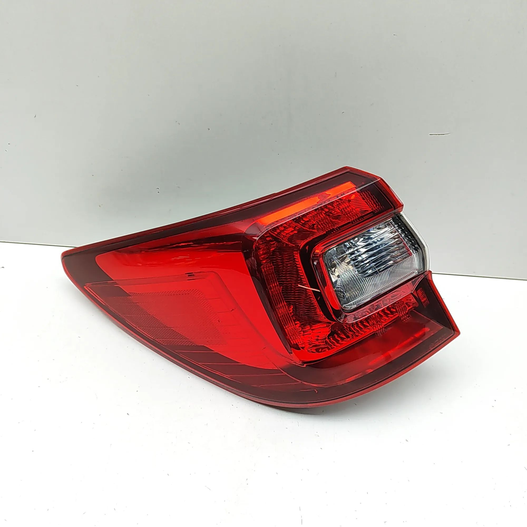 Subaru Outback Rear Left Tail Light Rear Left Tail Light — SUBARU OUTBACK (BS) (201...