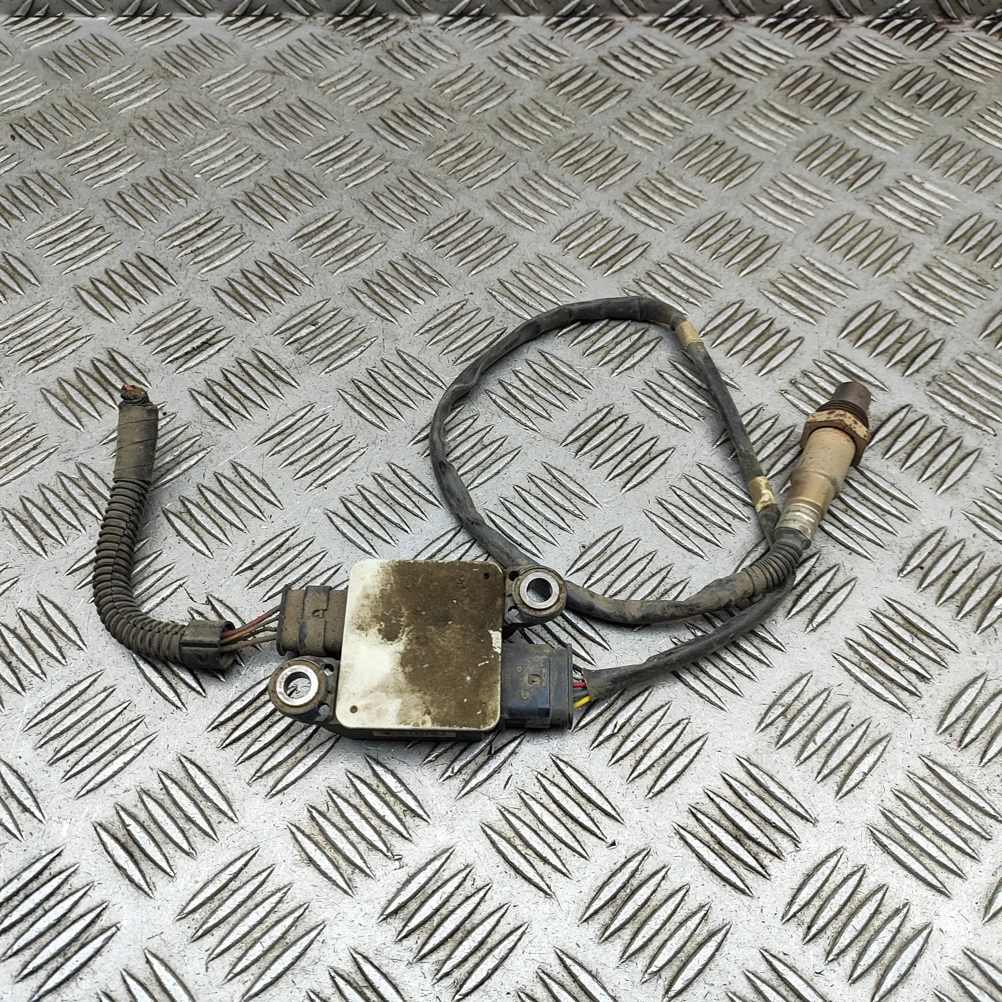 Volkswagen Transporter (T6, Caravelle, Multivan) Lambda Oxygen Sensor Lambda Oxygen Sensor — VW TRANSPORTER (VI T6 Va...