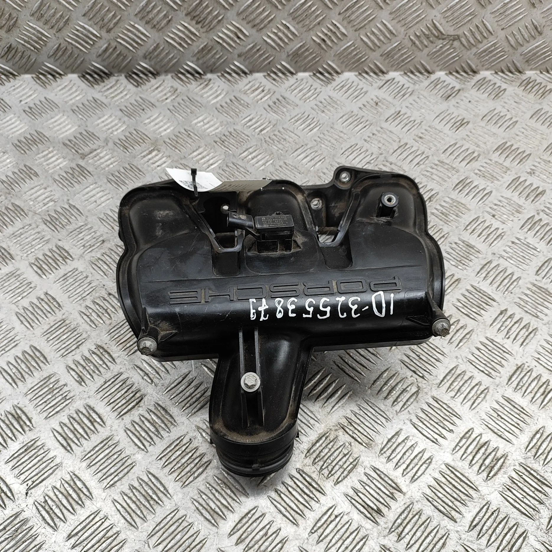 Porsche 911 (991) intake manifold Intake Manifold — PORSCHE 911 (991) (2011-2020)...