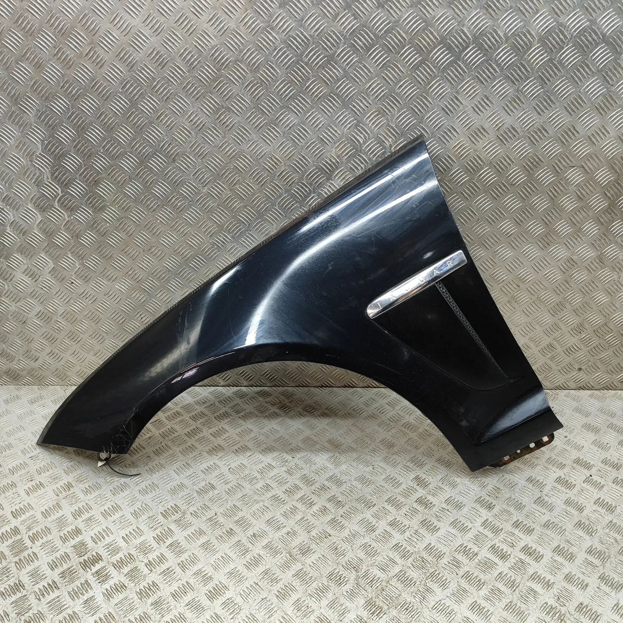 Jaguar XF Front Left Fender Front Left Fender — JAGUAR XF (X250) (2008-2015...