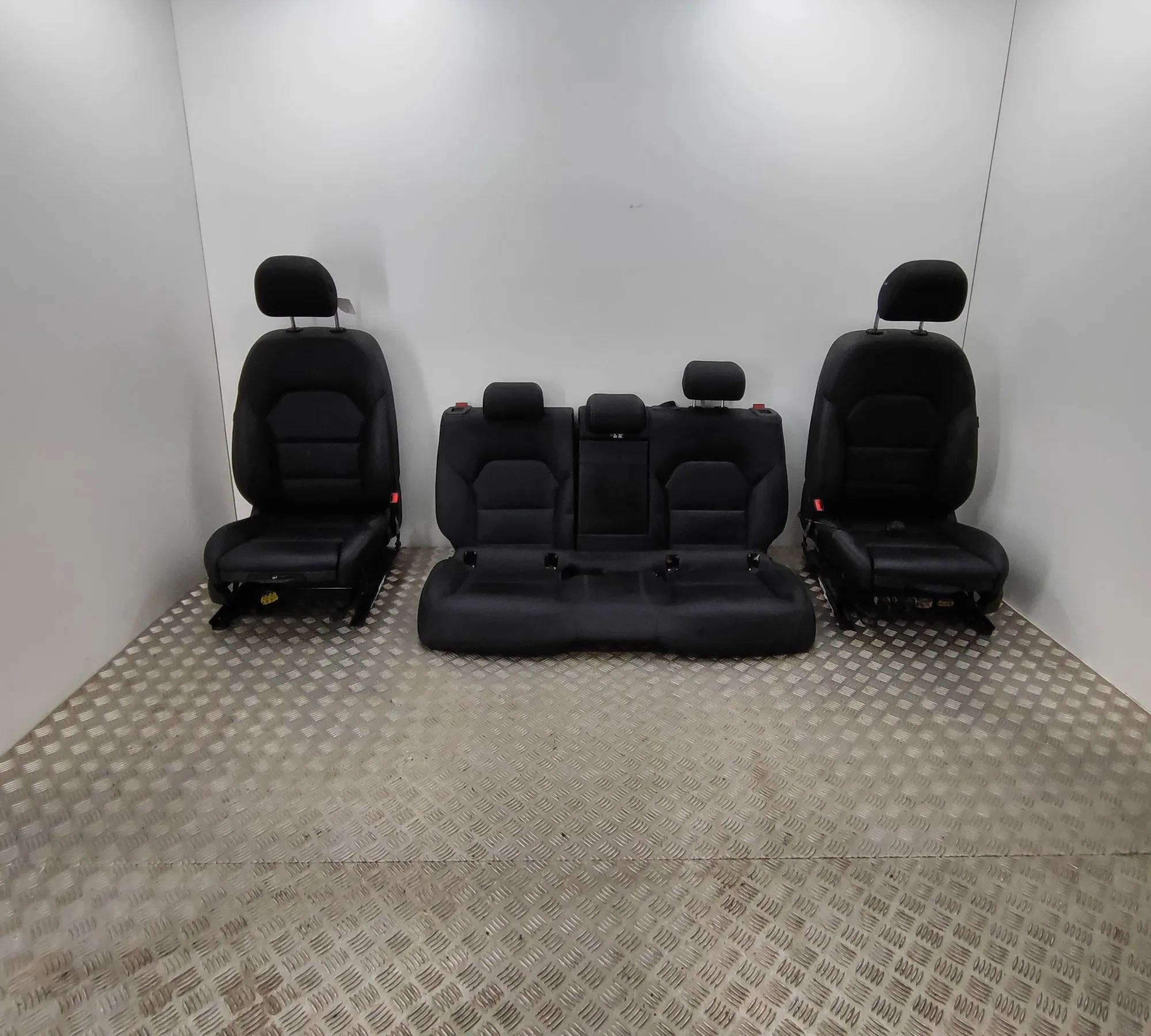 Mercedes-Benz CLA (C117) Seat and door trim panel set Seat and door trim panel set — MERCEDES BENZ CL...