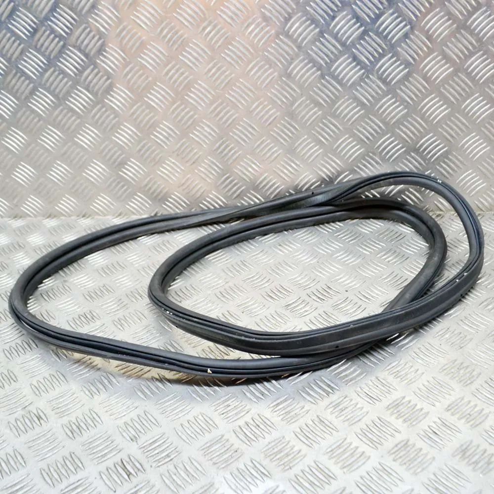 BMW 2 (F22 / F23) Tailgate rubber seal Tailgate rubber seal — BMW 2 Cabrio F23 (2014-2...
