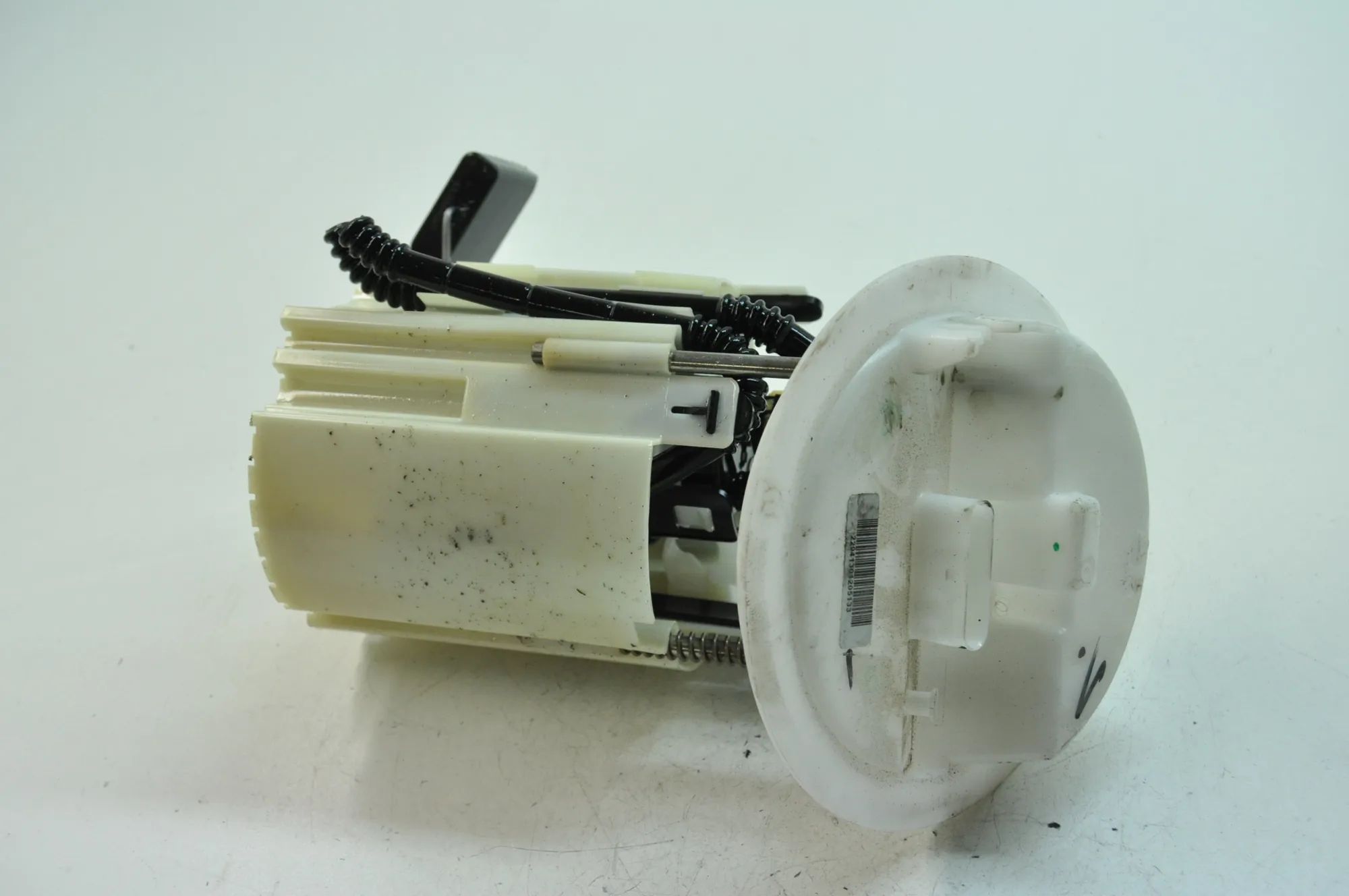 Mercedes-Benz GLK (X204) Fuel Tank Pump Fuel Tank Pump — MERCEDES BENZ GLK X204 (2008-P...
