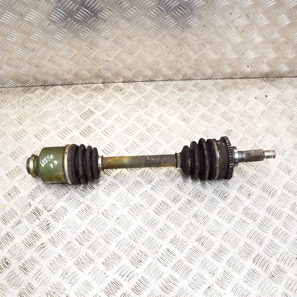 Kia Carnival Front Right Driveshaft Front Right Driveshaft — KIA CARNIVAL II GQ (19...