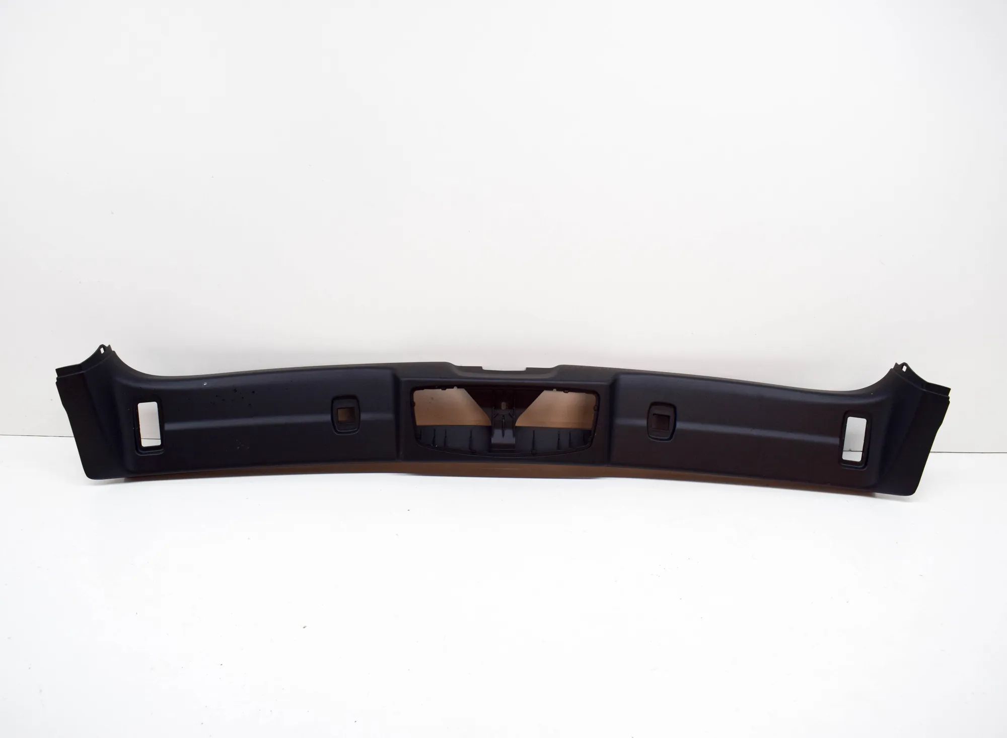 BMW 2 (F22 / F23) Windshield trim — front Windshield trim — front — BMW 2 Cabrio F23 (201...