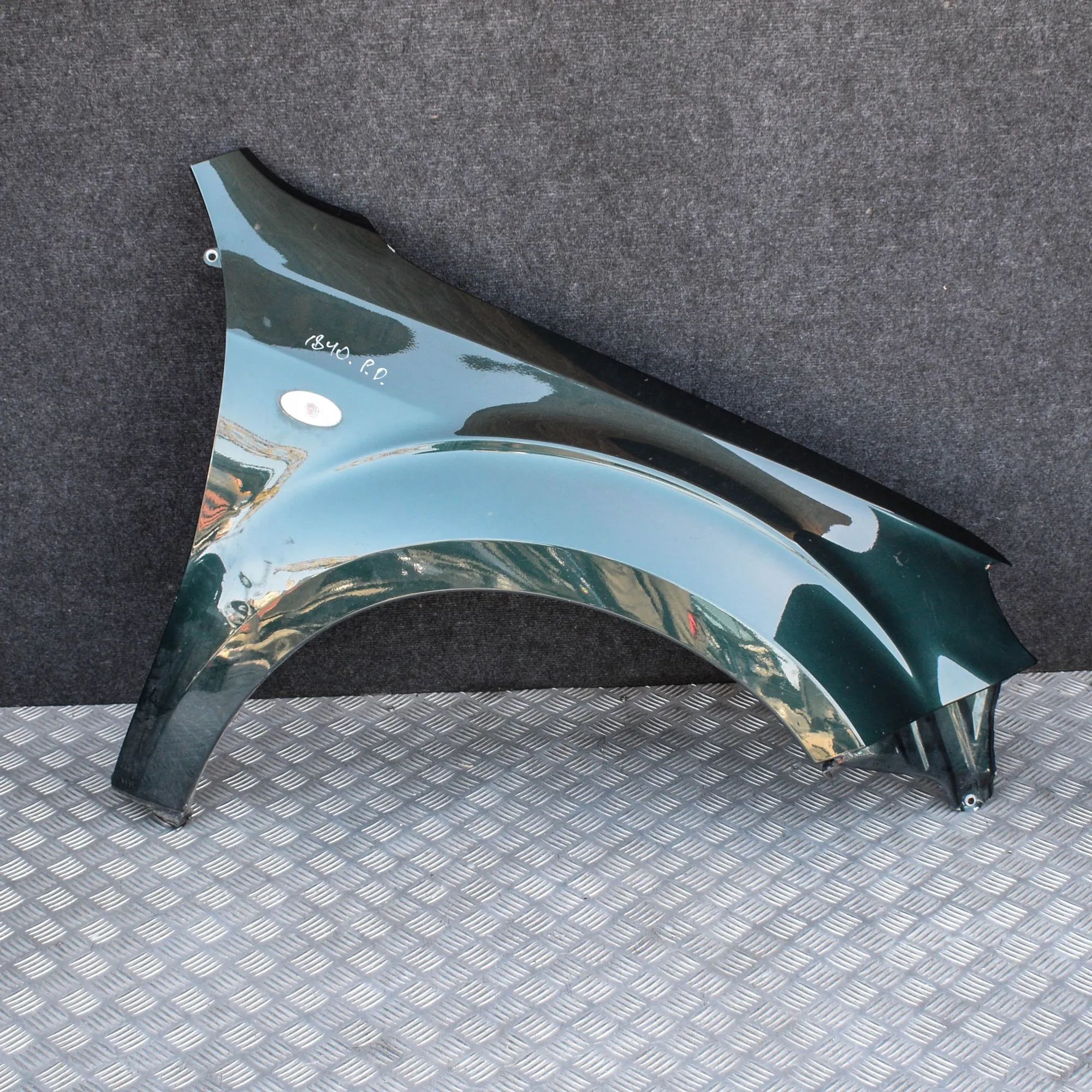 Subaru Forester Front Right Fender Front Right Fender — SUBARU FORESTER SH_ (2008-...