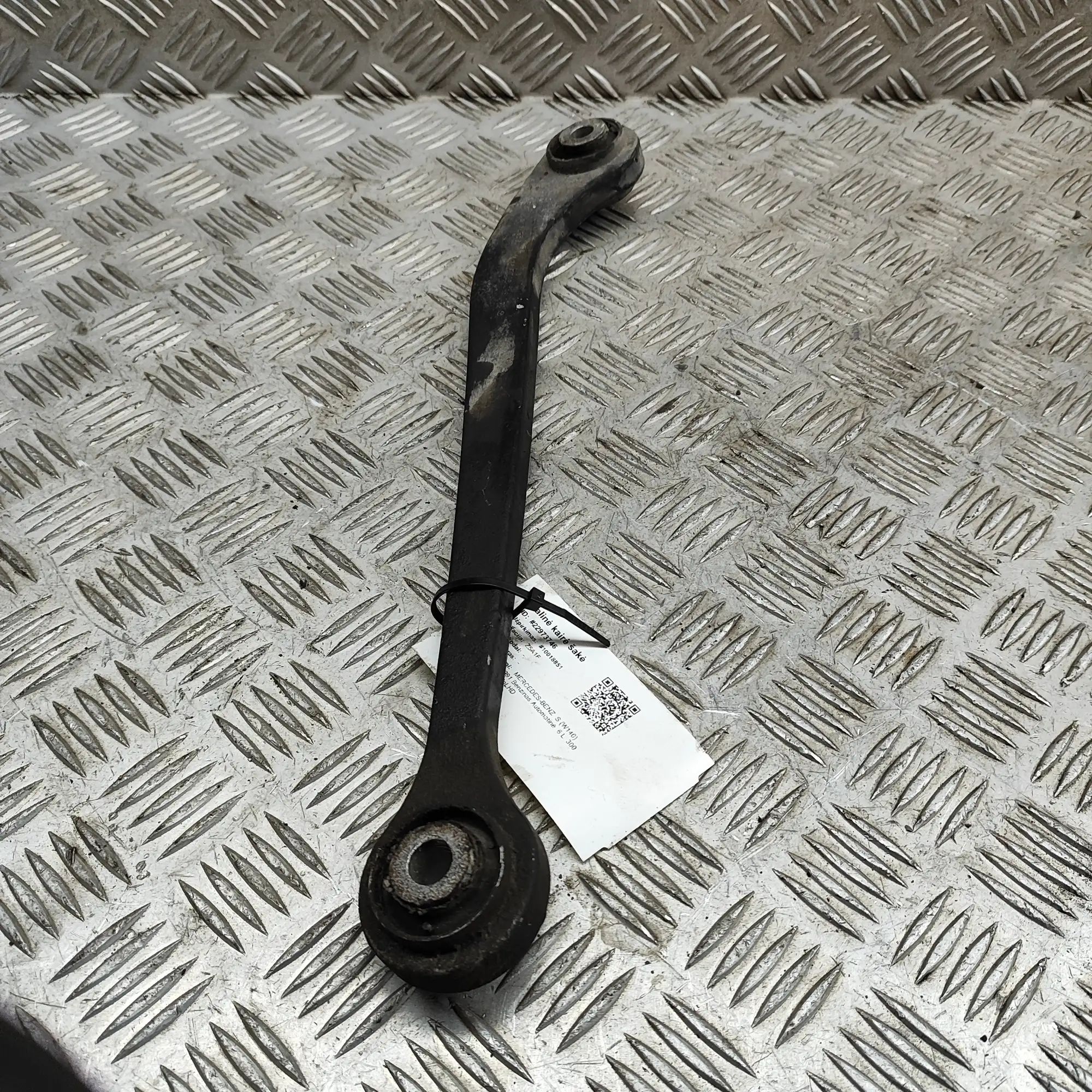 Mercedes-Benz 200 - 500 / E (W124) Rear Left Control Arm
