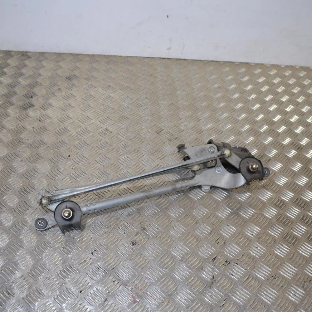 Toyota RAV4 (XA20) Front Windshield Wiper Mechanism Front Windshield Wiper Mechanism — TOYOTA RAV 4...