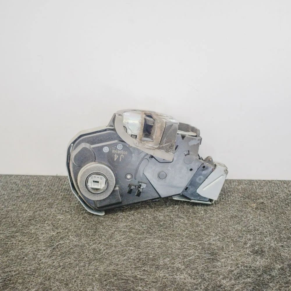 Toyota RAV4 (XA30) Front Right Door Lock Front Right Door Lock — TOYOTA RAV 4 III _A3_ (...