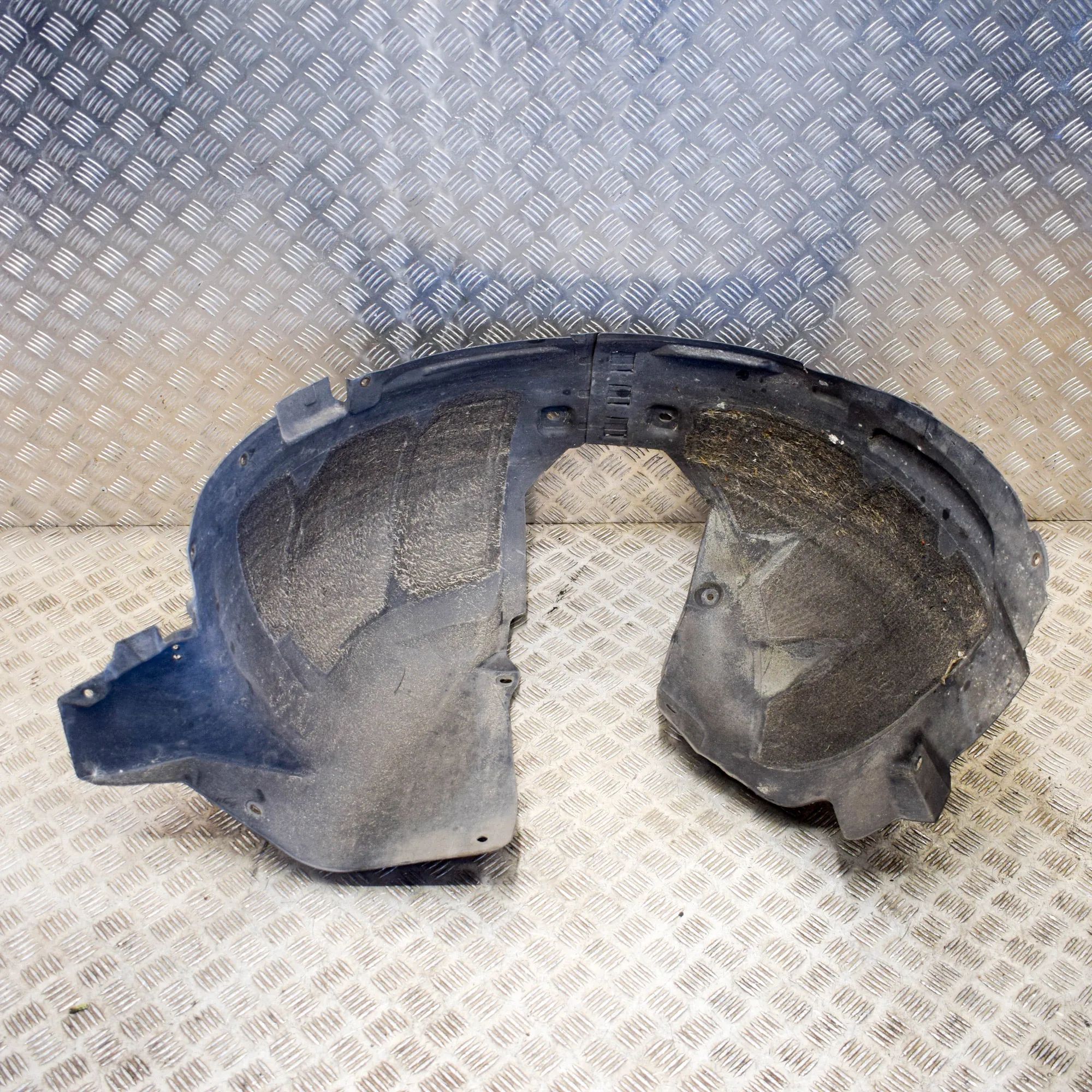 Opel Zafira (B) Front Left Arch Liner Front Left Arch Liner — OPEL ZAFIRA TOURER C P1...