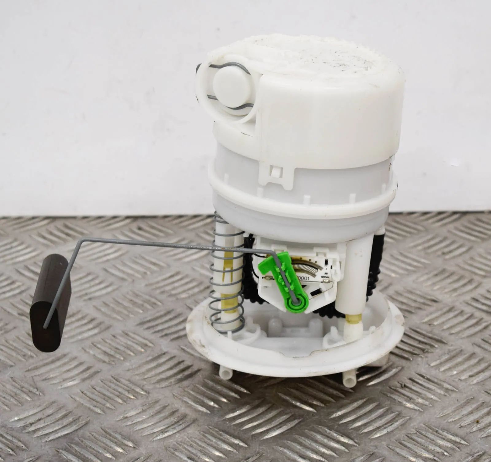 Dacia Sandero Fuel Tank Pump Fuel Tank Pump — DACIA SANDERO II (2012-PRESENT...