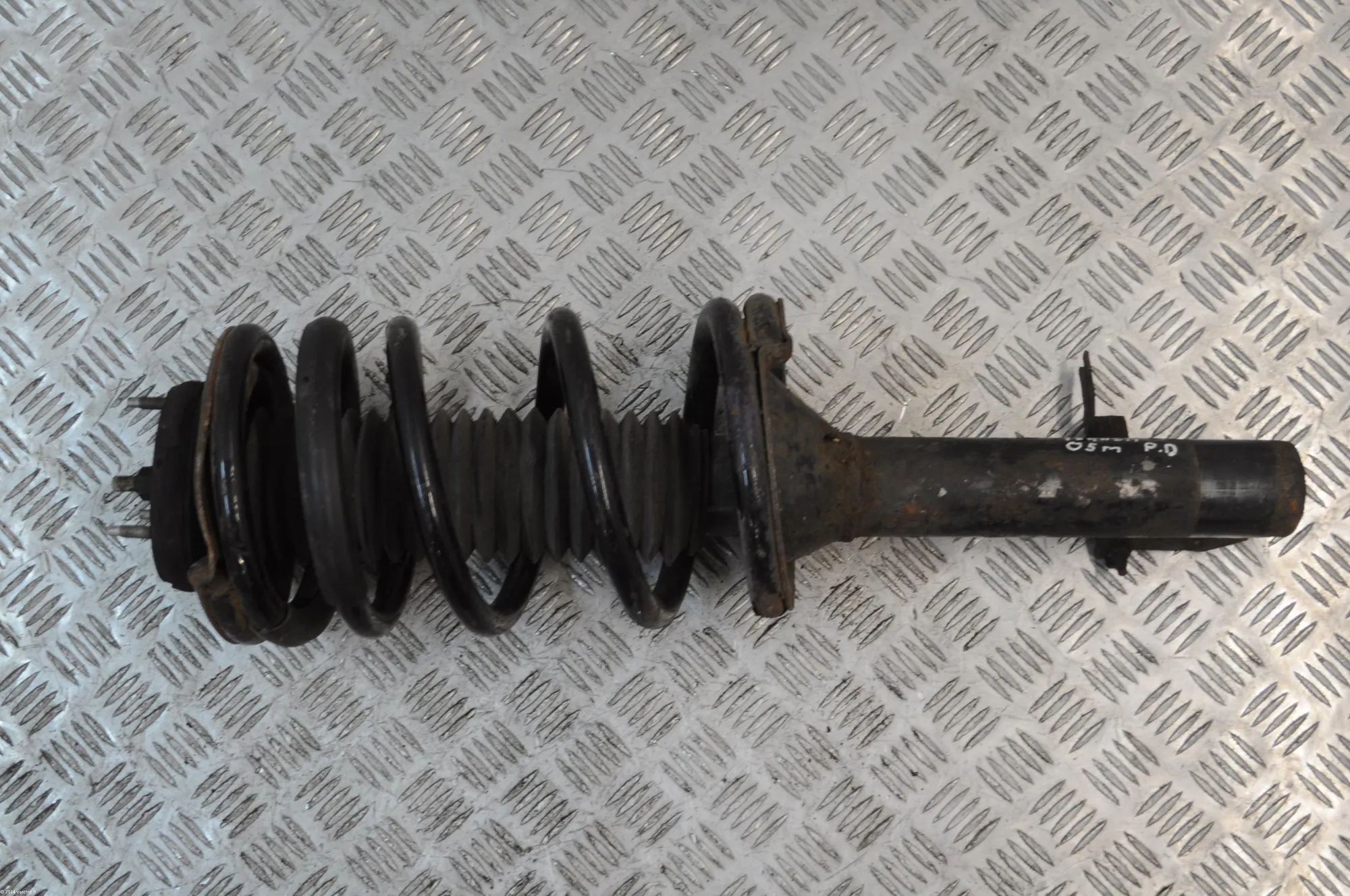 Mercedes-Benz Sprinter (W901-905) Shock absorber — front right Shock absorber — front right — MERCEDES BENZ SP...