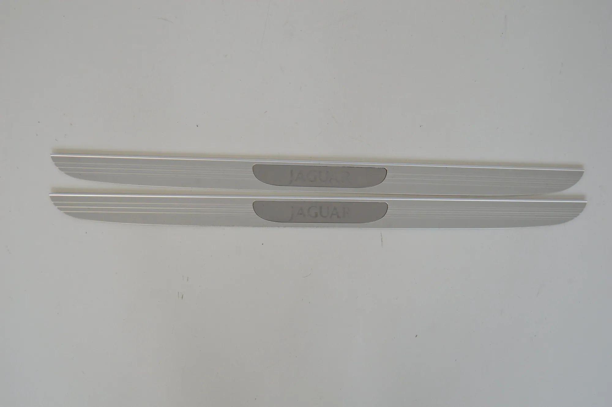 Jaguar X-Type Door Sill Trim Kit Door Sill Trim Kit — JAGUAR X-TYPE X400 (2001-2...