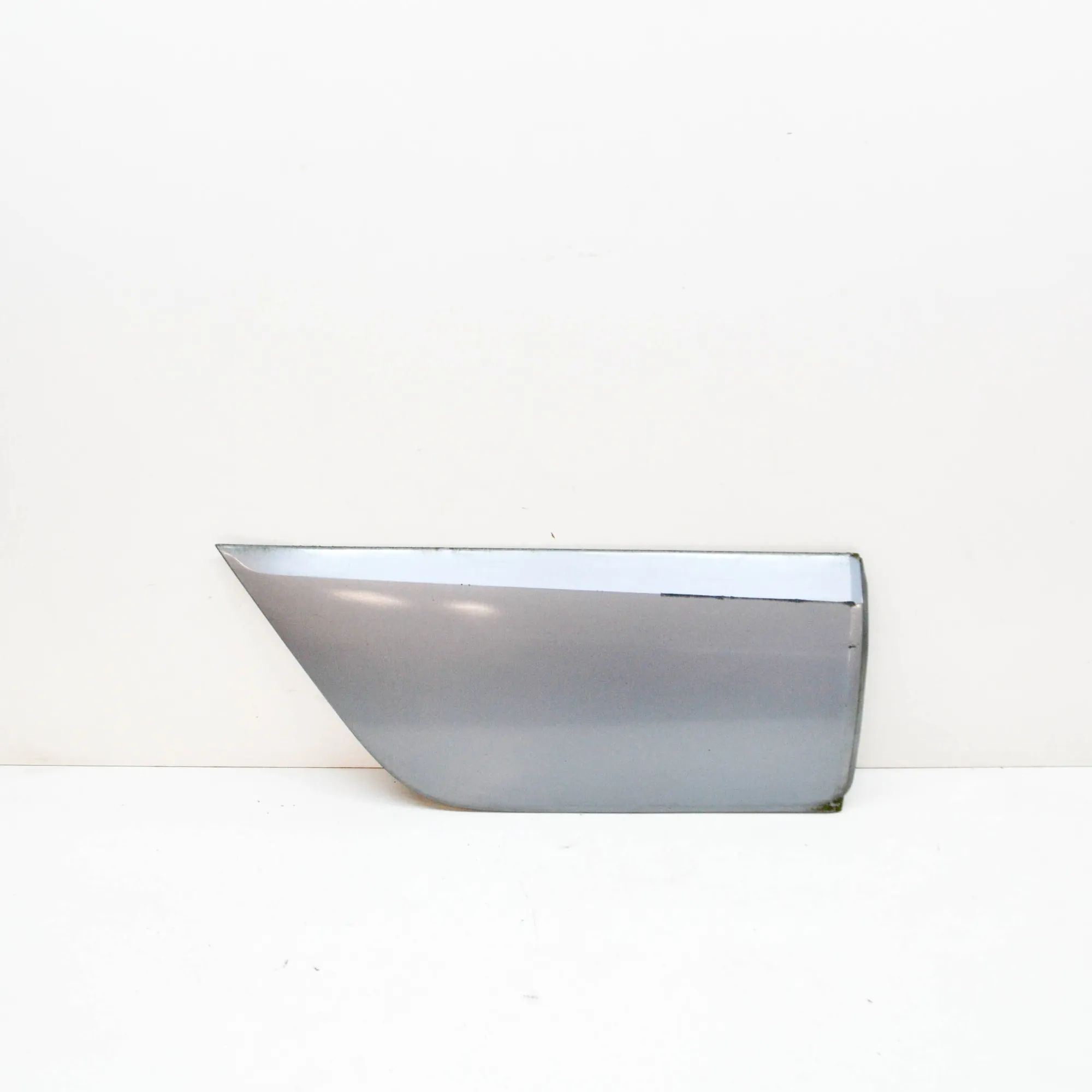 Renault Koleos Lower door moulding — rear — right Lower door moulding — rear — right — RENAULT KO...