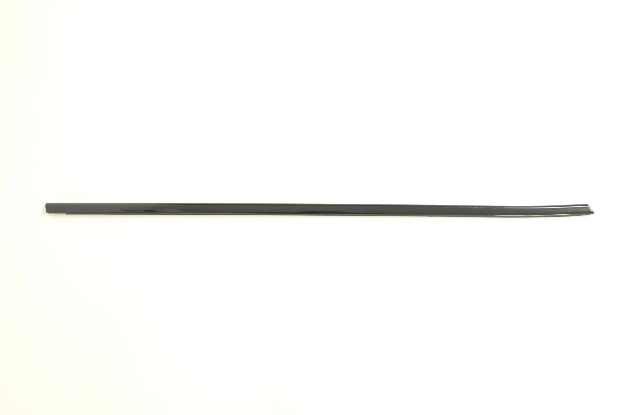 BMW 2 (F22 / F23) Door window moulding — front — right Door window moulding — front — right — BMW 2 Gr...