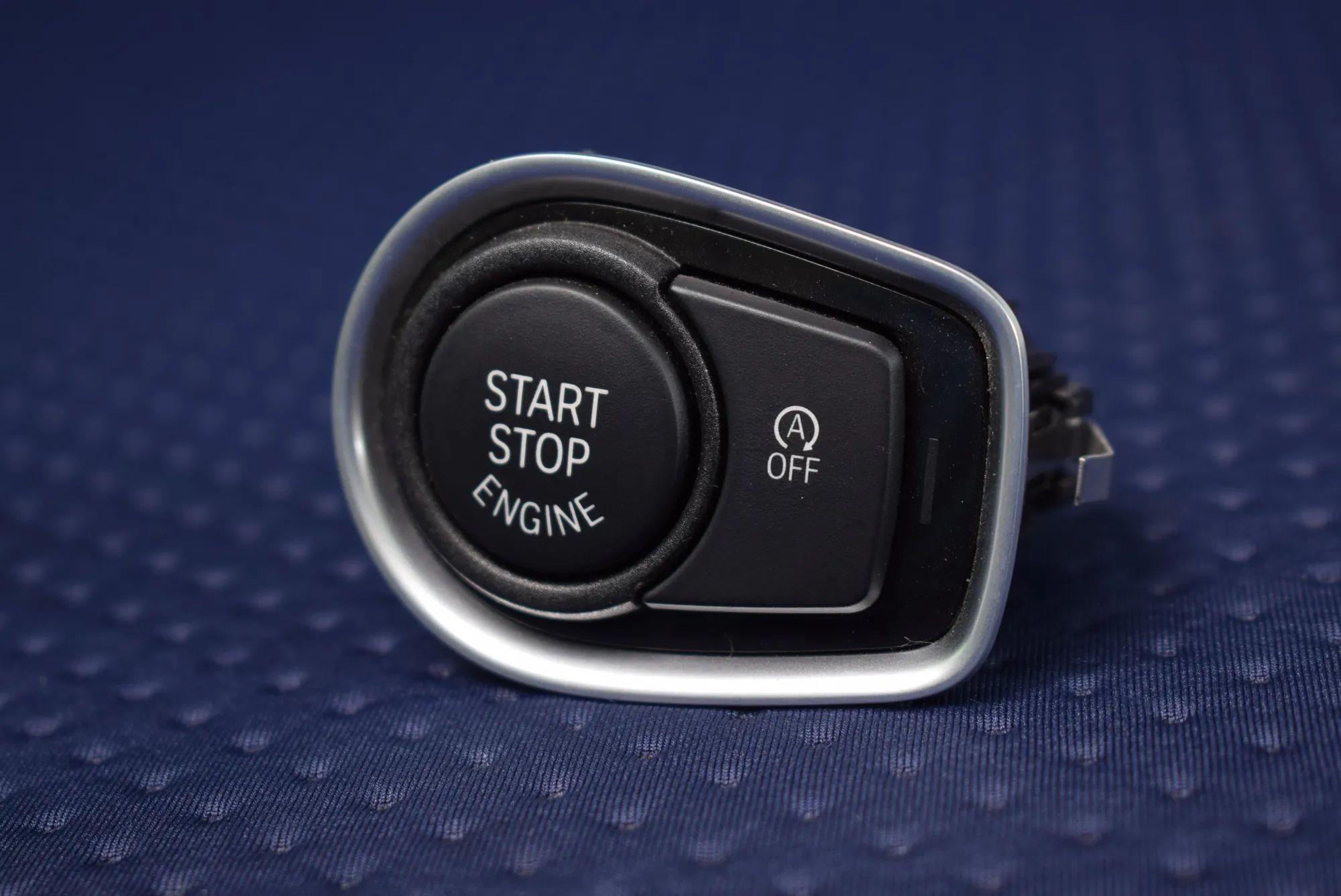 BMW 2 (F22 / F23) Engine start button Engine start button — BMW 2 Gran Tourer F46 (20...