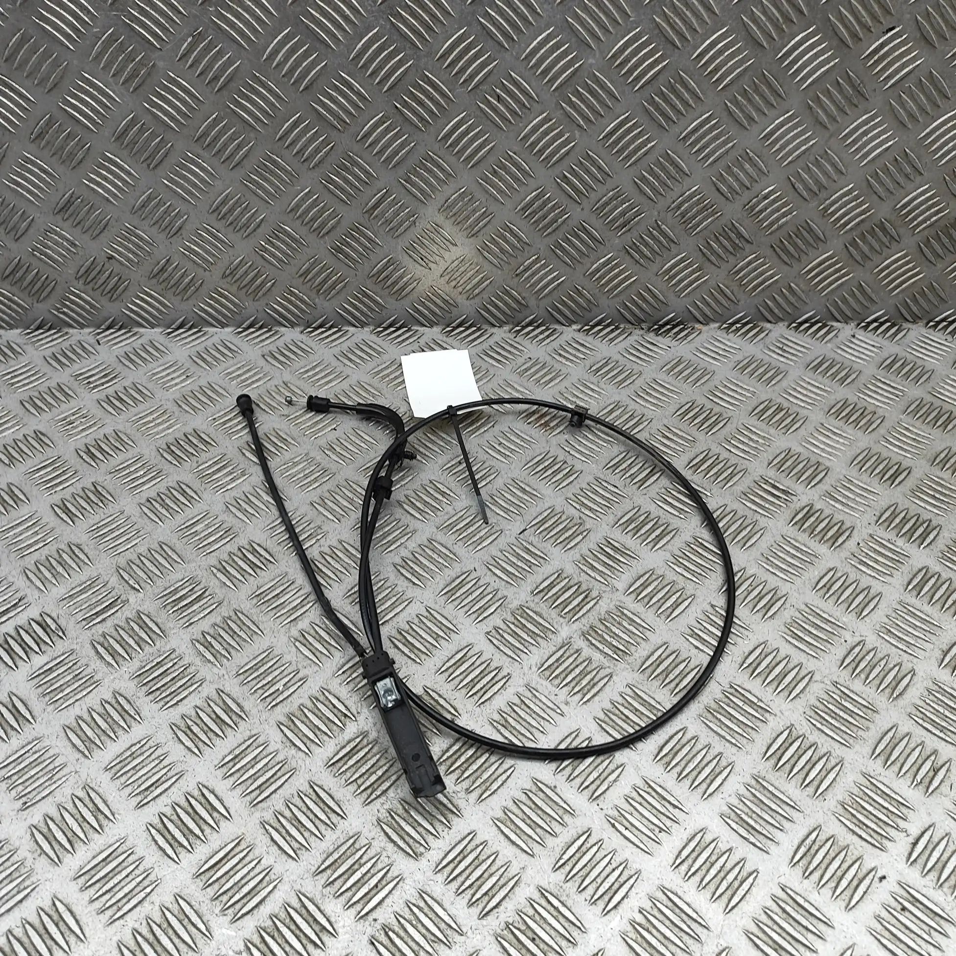 Mercedes-Benz A (W177) Bonnet release cable Bonnet release cable — MERCEDES BENZ S-CLASS (W...