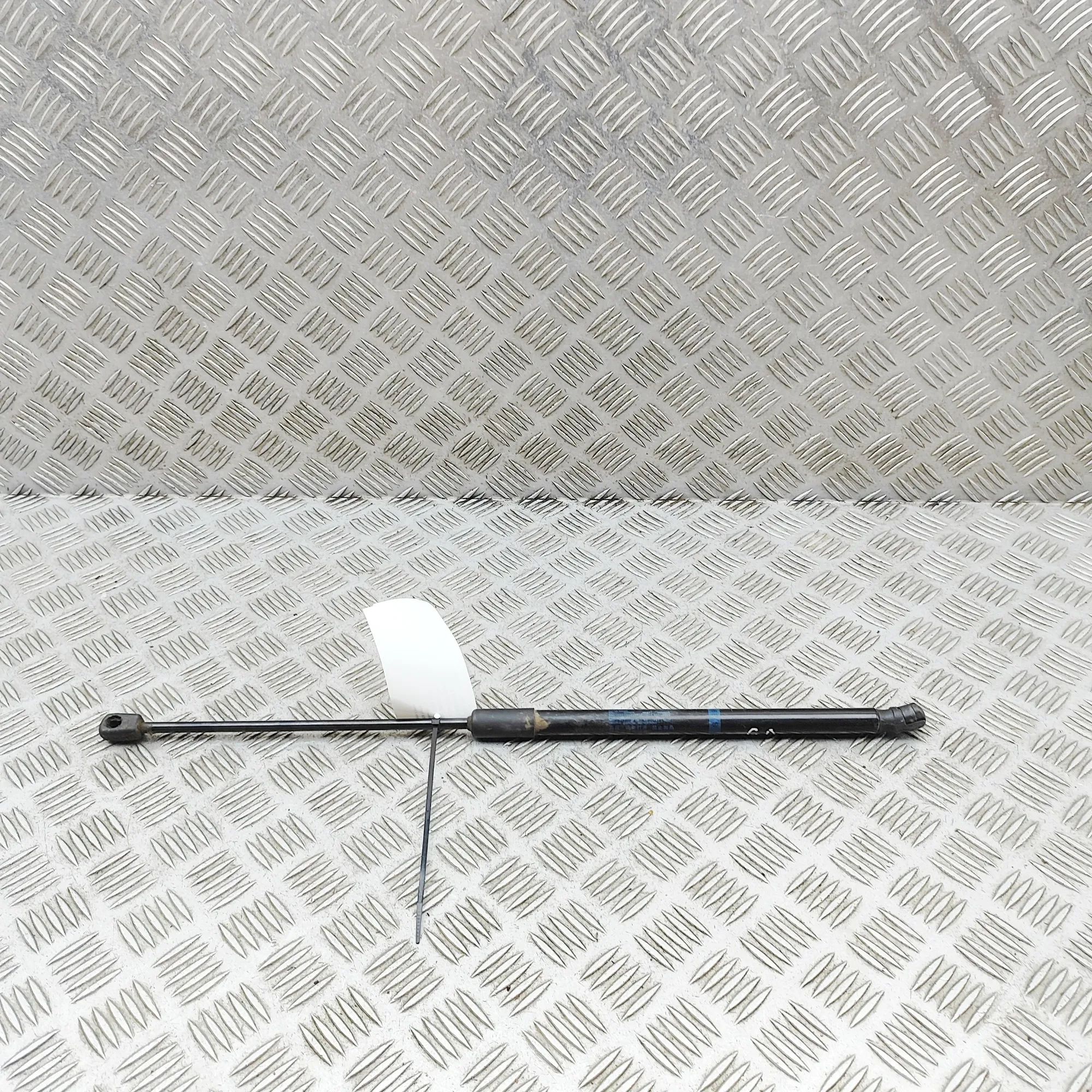 Mercedes-Benz A (W176) Right Side Tailgate Gas Strut Right Side Tailgate Gas Strut — MERCEDES BENZ E...