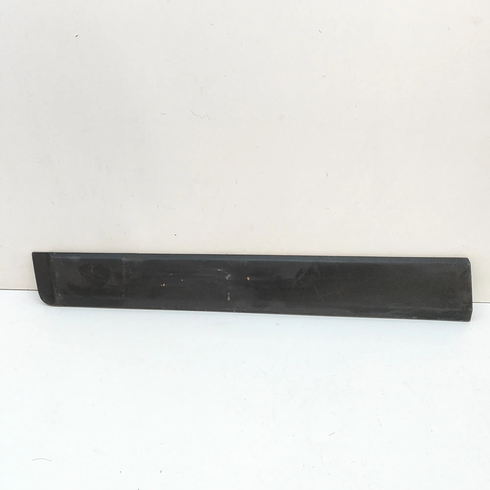 Chevrolet Captiva Front Left Door Lower Molding Front Left Door Lower Molding — CHEVROLET CAPTI...