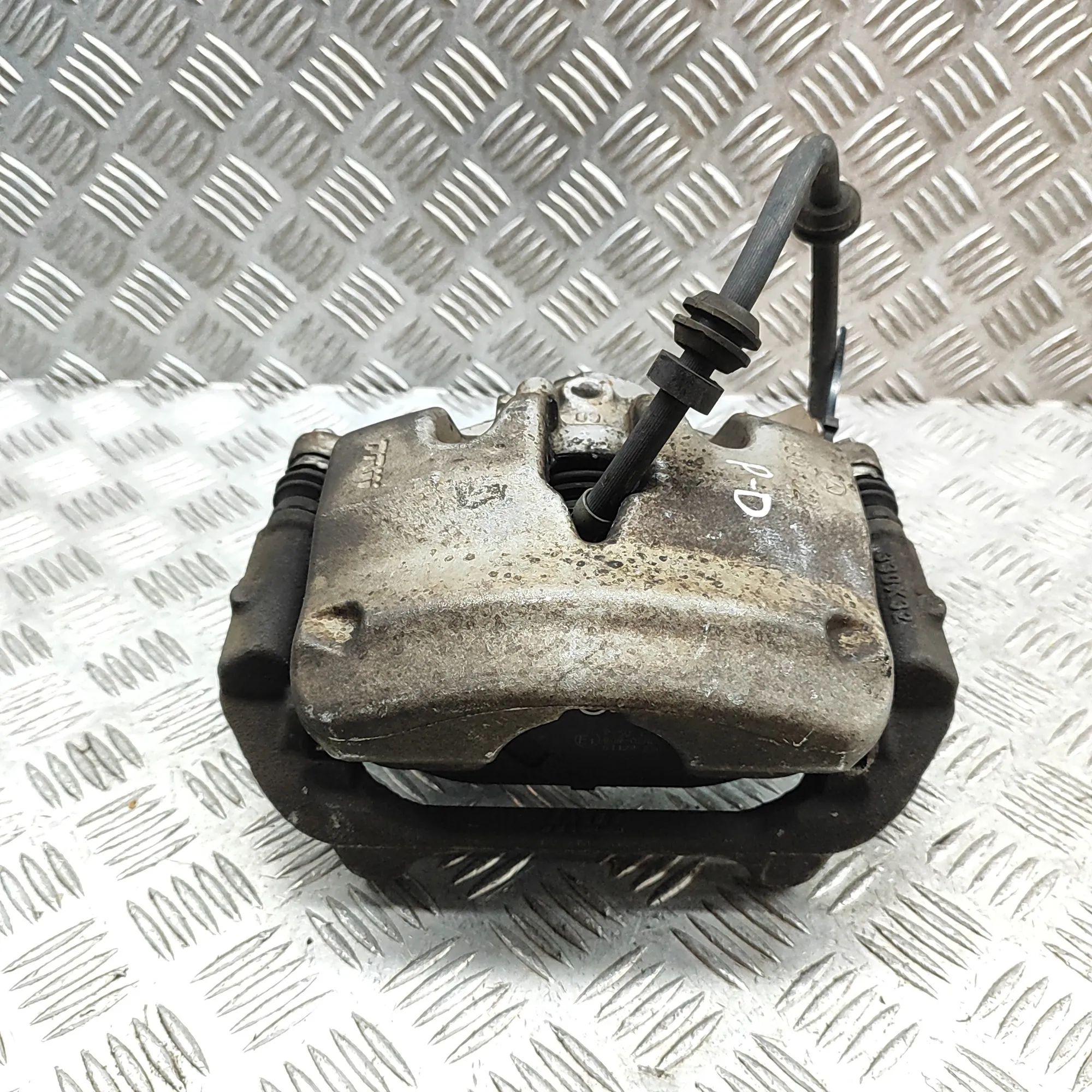 Mercedes-Benz A (W176) Brake caliper — front right Brake caliper — front right — MERCEDES BENZ E-C...