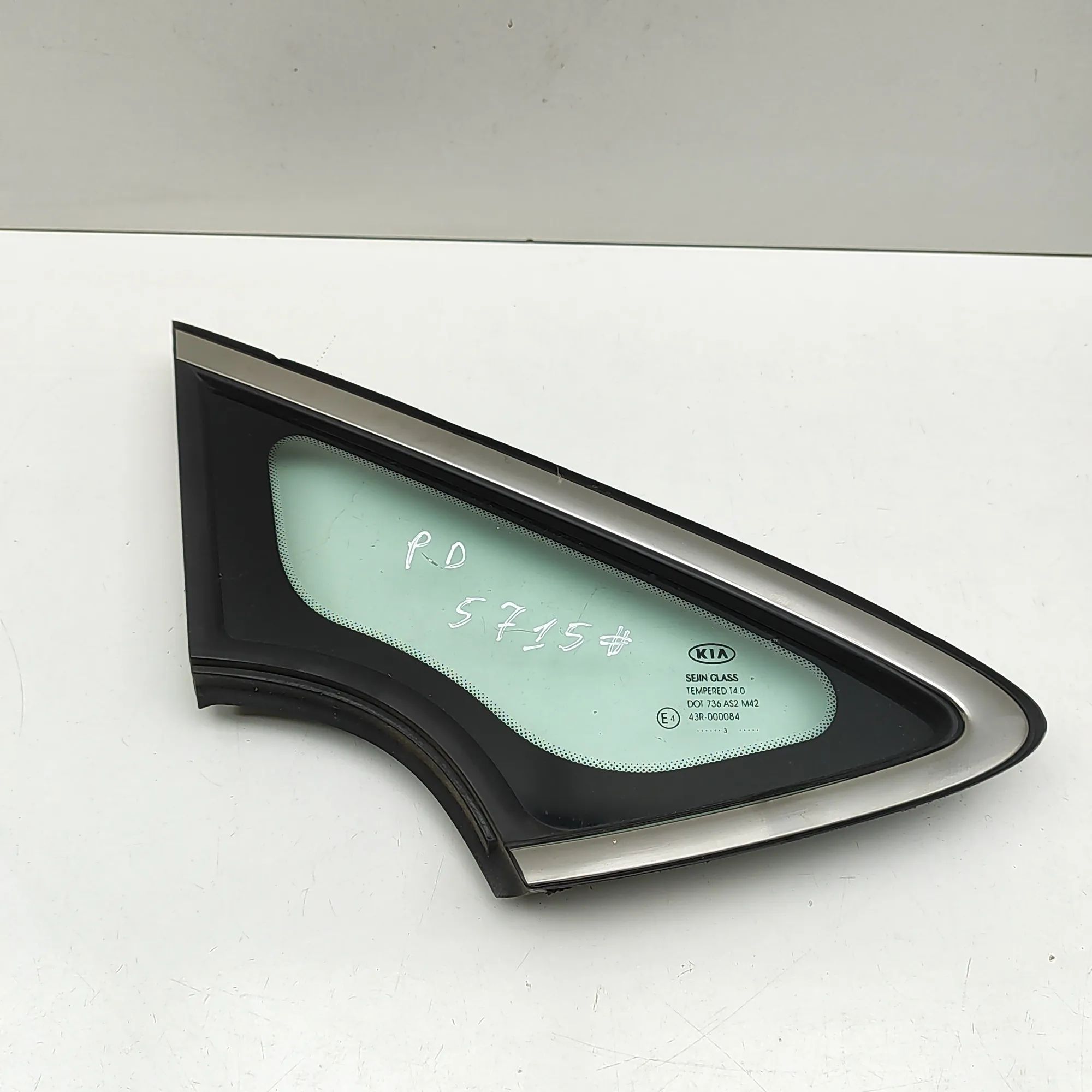 Kia ceed (JD) Quarter window — front right Quarter window — front right — KIA CEE\'D (JD) ...