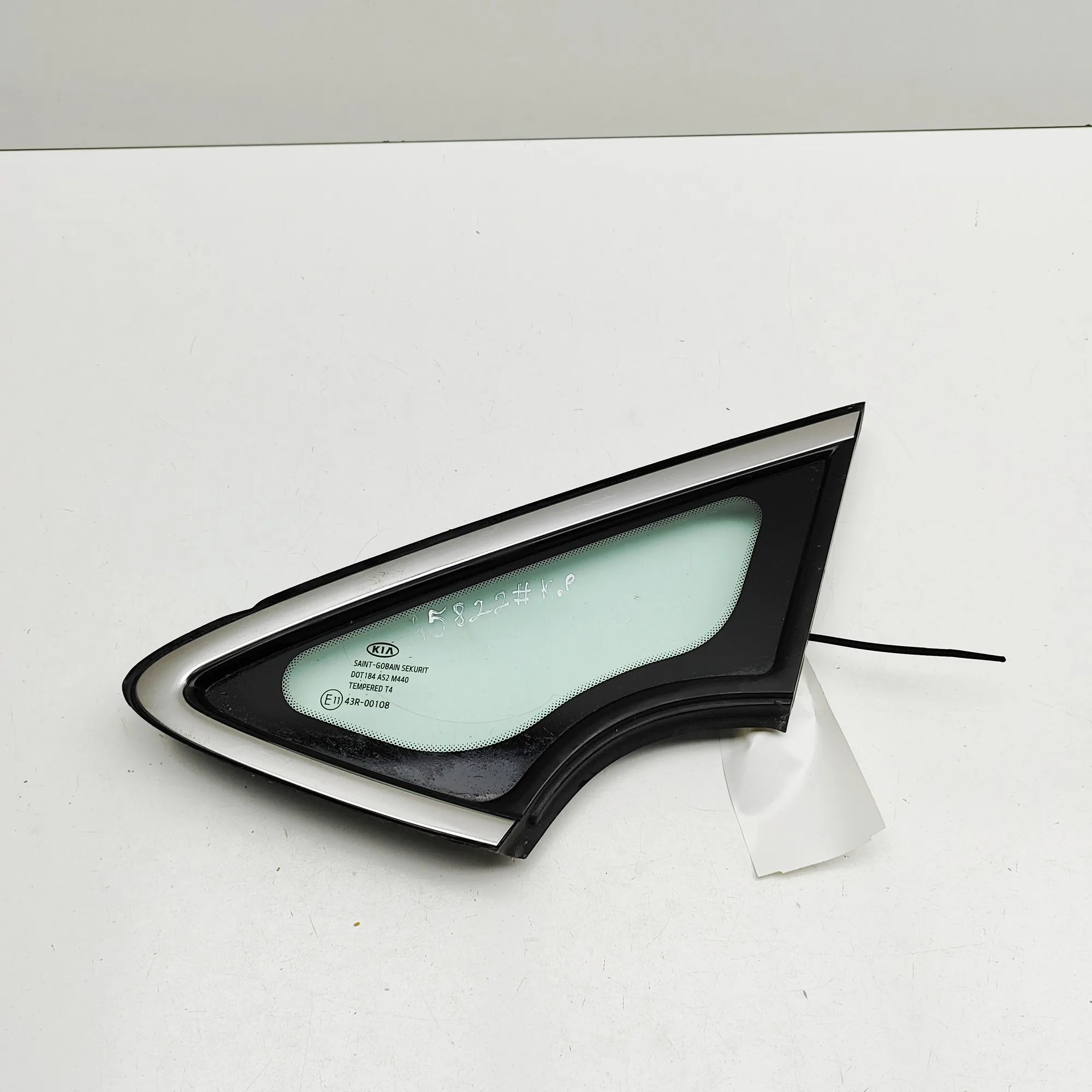 Kia ceed (JD) Quarter window — front left Quarter window — front left — KIA CEE\'D (JD) (...