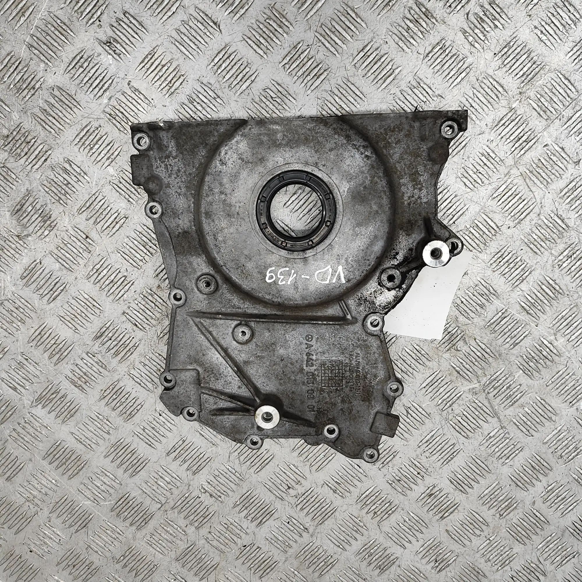 Mercedes-Benz A (W169) Timing chain cover Timing chain cover — MERCEDES BENZ R-CLASS (W25...