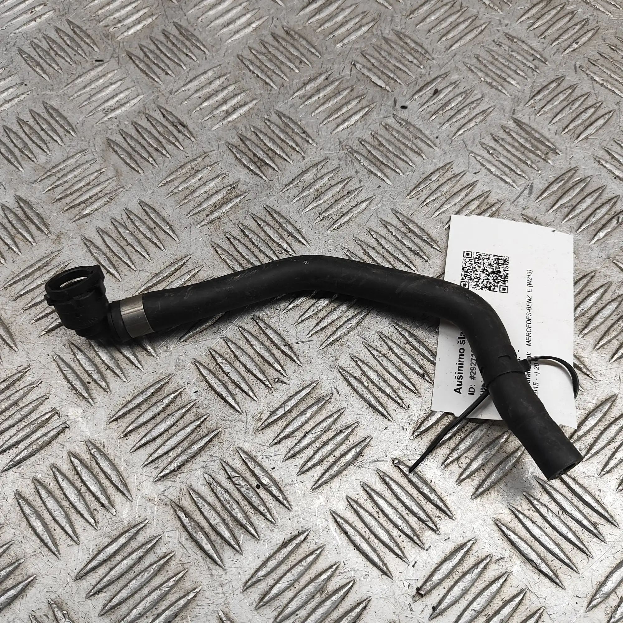 Mercedes-Benz A (W176) Шланг системы охлаждения Coolant hose — MERCEDES BENZ E-CLASS (W213) (20...