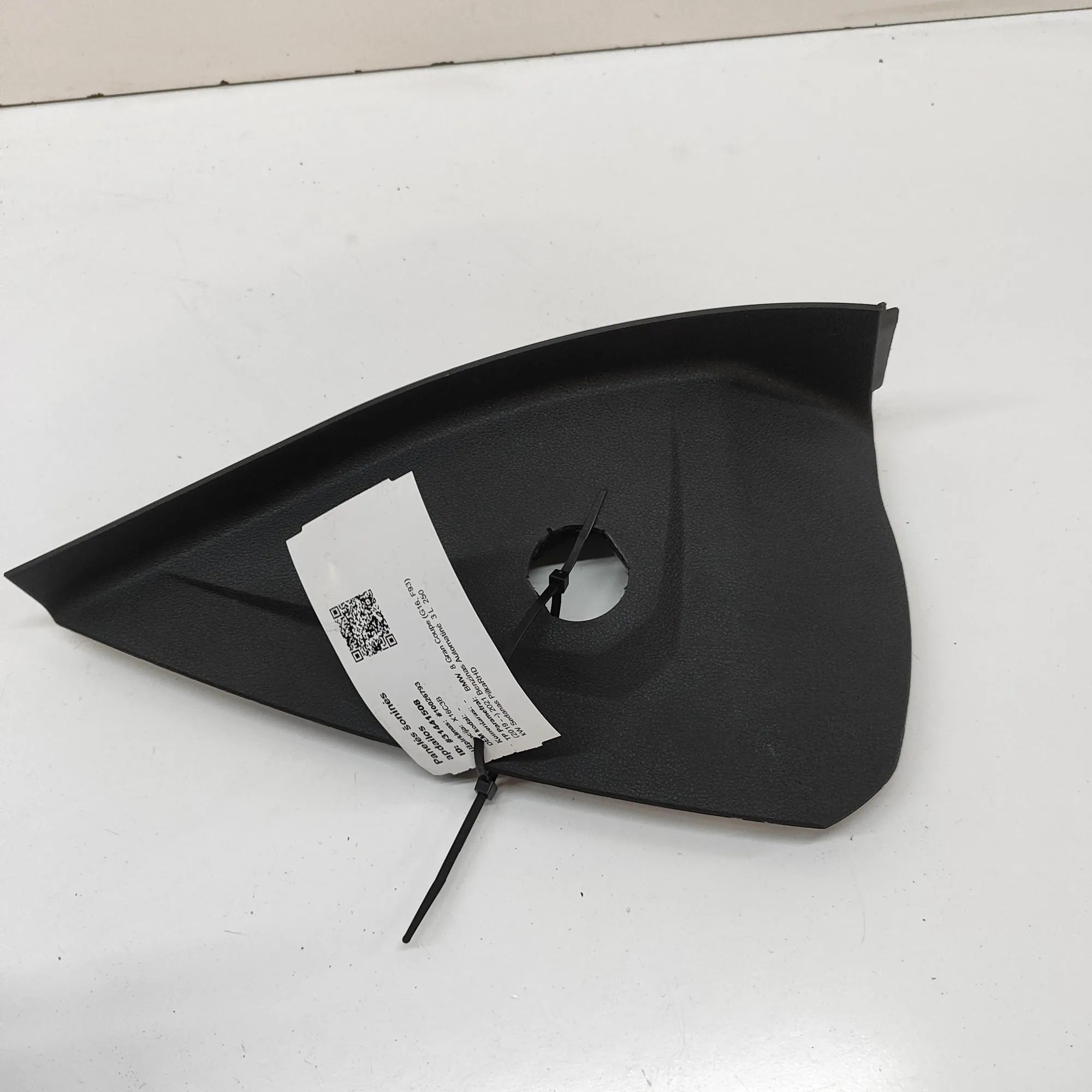 BMW 8 (G15) Dashboard Side Trim Dashboard Side Trim — BMW 8 Gran Coupe G16, F93...