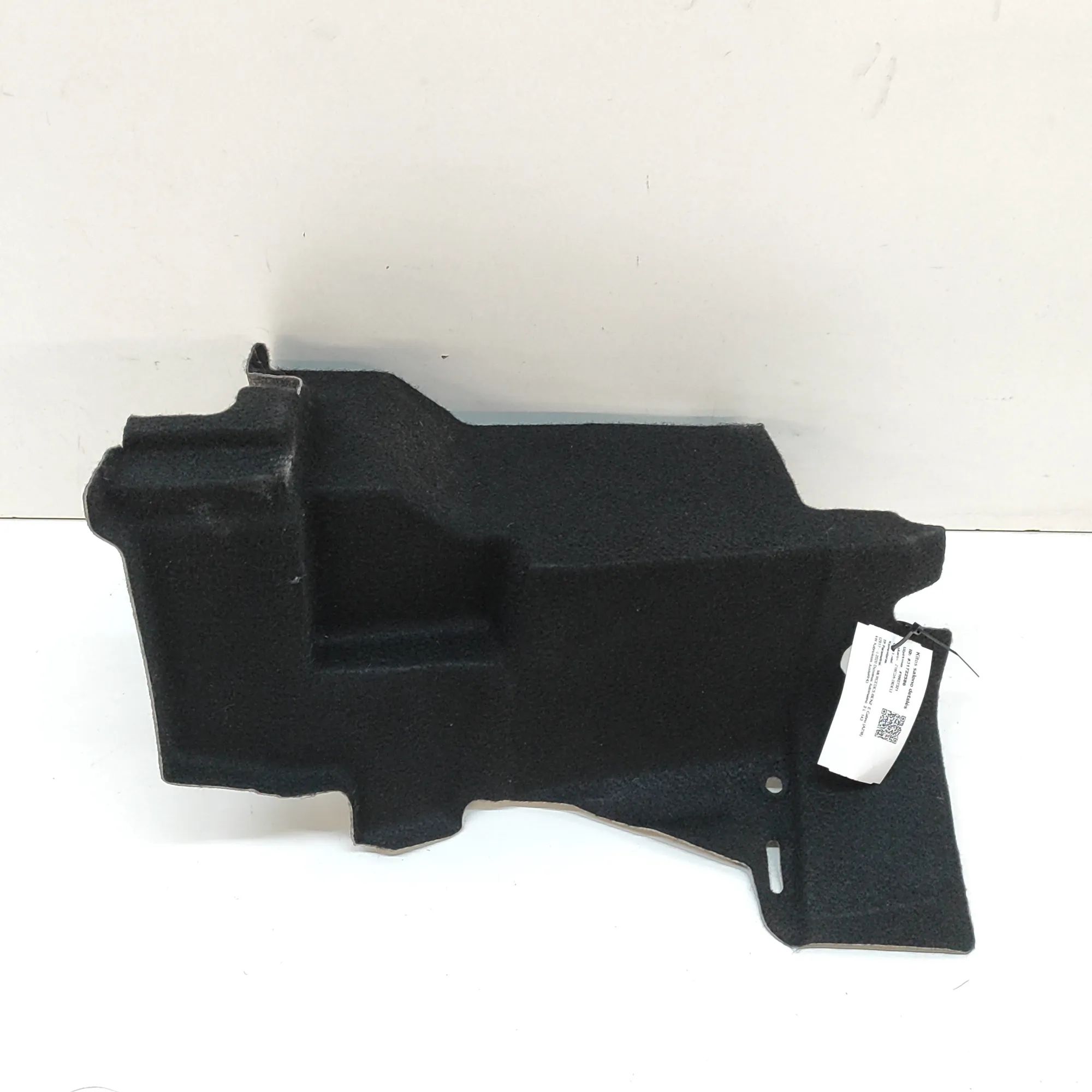 Mercedes-Benz S Coupe (C217) Right Side Trunk Trim Right Side Trunk Trim — MERCEDES BENZ E-CLASS C...