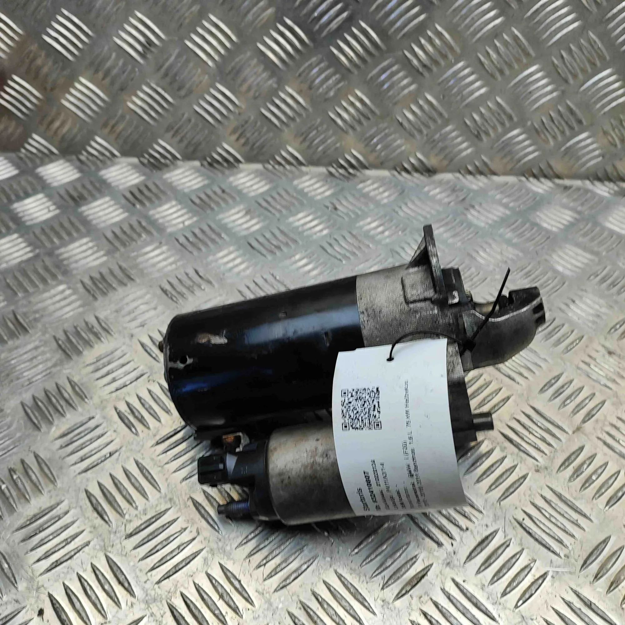 BMW 1 (E81 / E82 / E87 / E88) Starter Motor Starter motor — BMW 1 F20 (2010-2019) — 7638192...