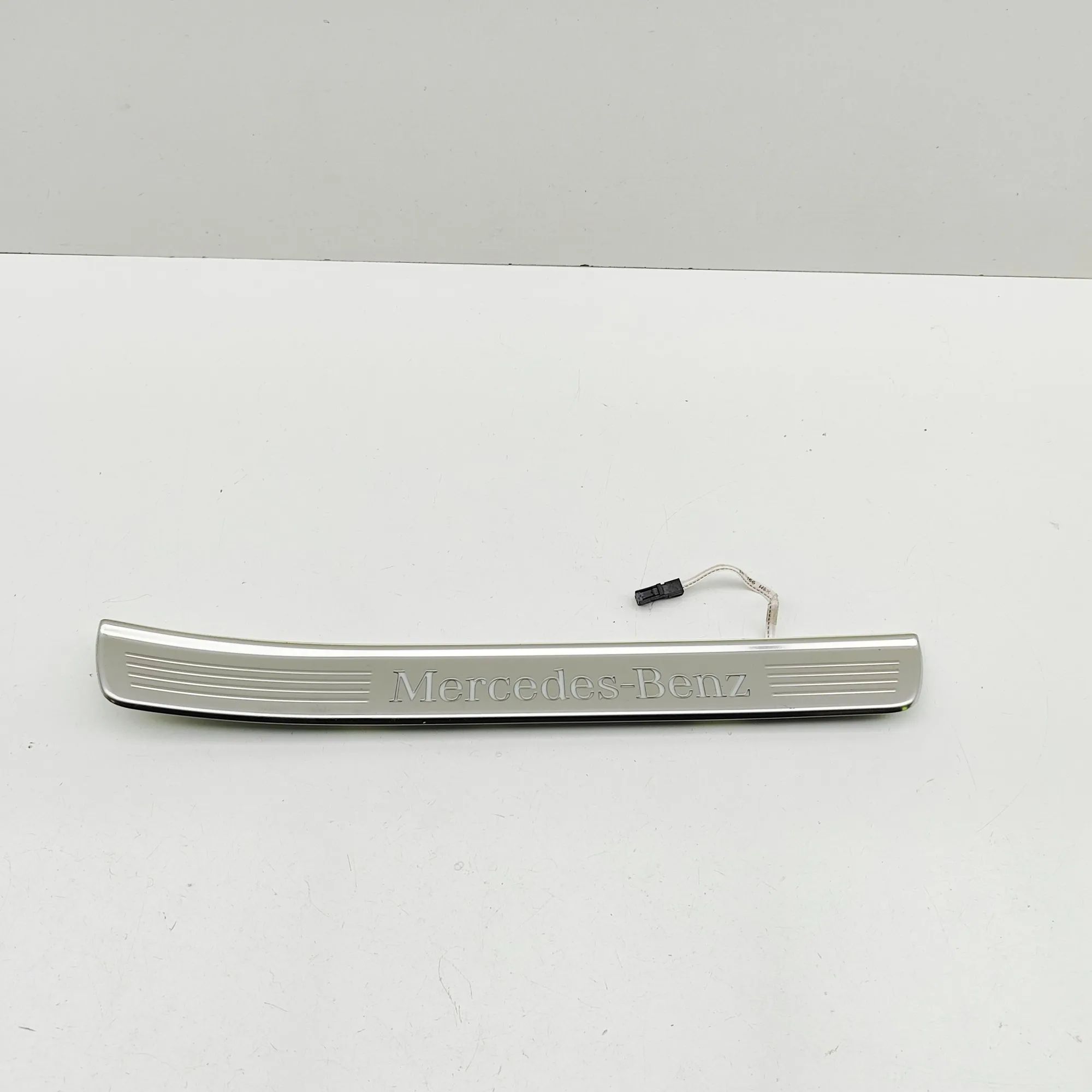 Mercedes-Benz A (W177) Sill trim — rear right Sill trim — rear right — MERCEDES BENZ S-CLASS ...