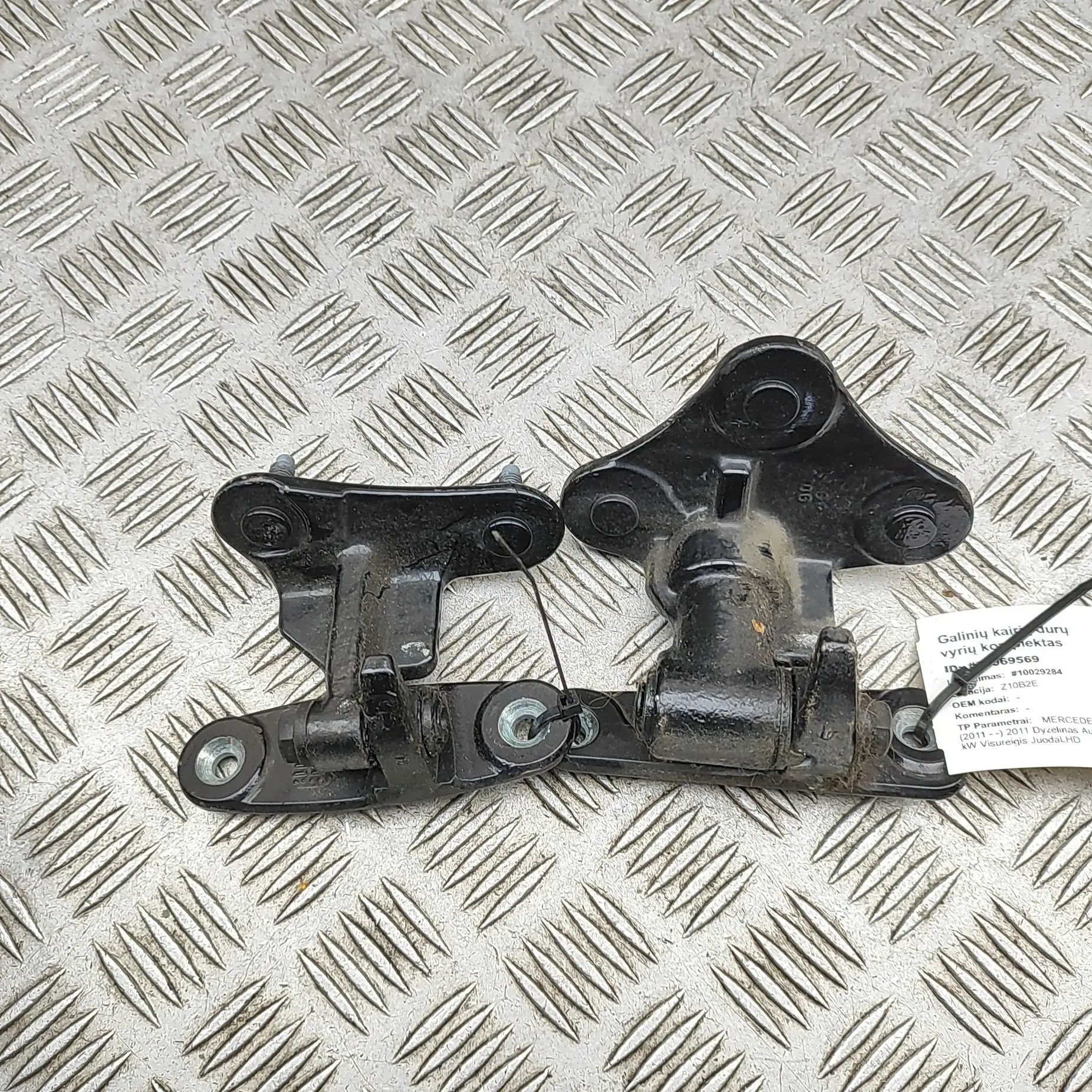 Mercedes-Benz A (W169) Door hinge set — rear left Door hinge set — rear left — MERCEDES BENZ ML-C...