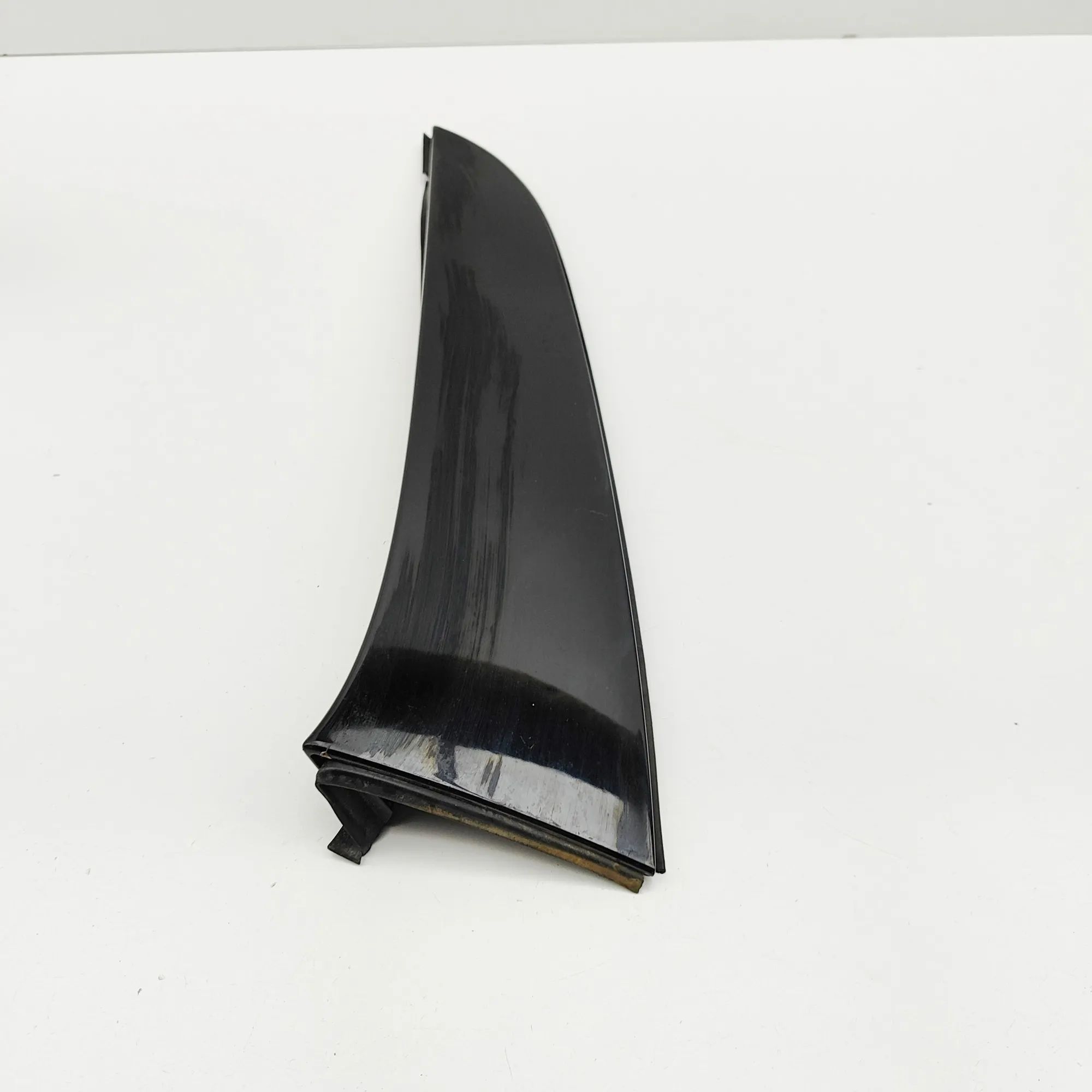 Mercedes-Benz A (W176) Tailgate Bootlid Trim Tailgate Bootlid Trim — MERCEDES BENZ C-CLASS (...