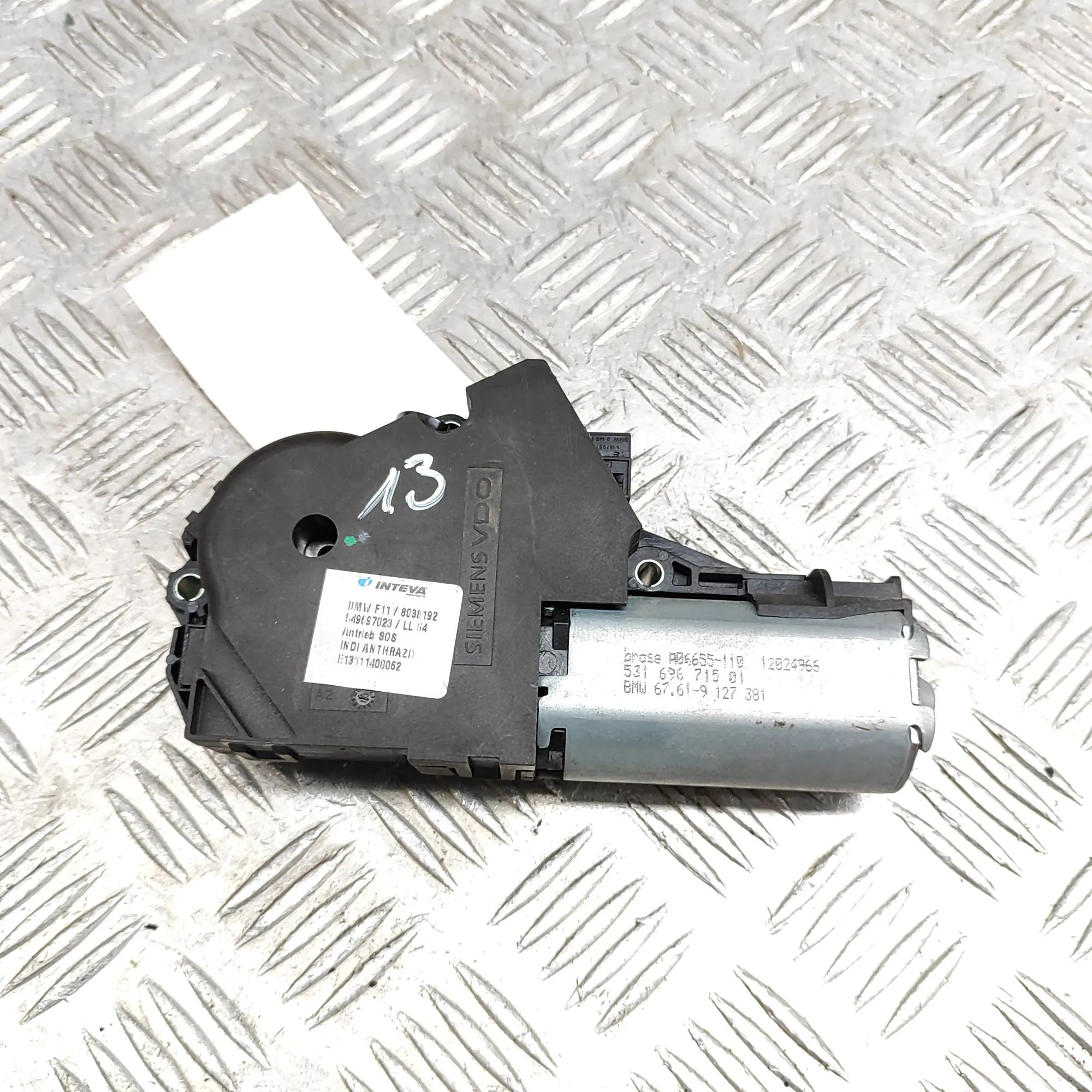 BMW 5 (F10 / F11) Sunroof Motor Sunroof Motor — BMW 5 Touring F11 (2009-2017) —...